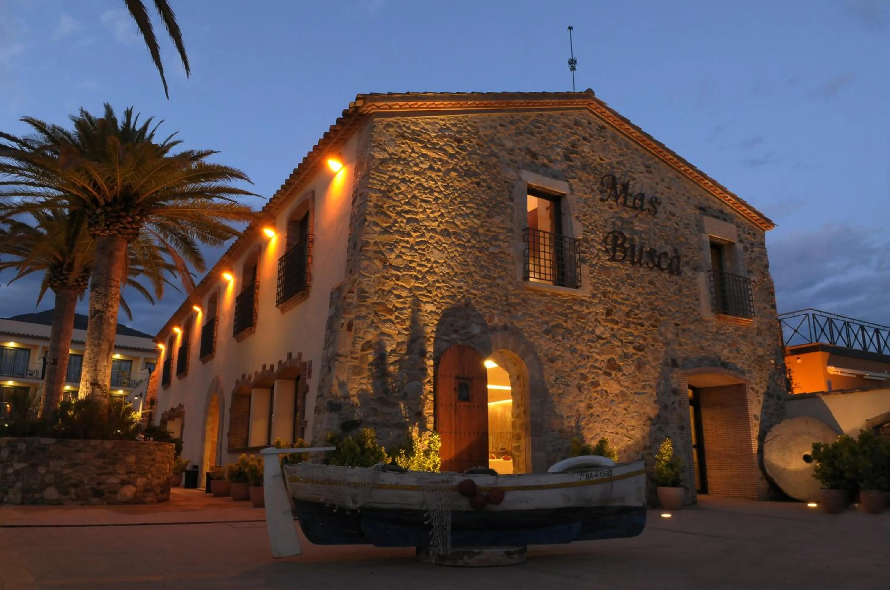 Facade/entrance in Hotel San Carlos