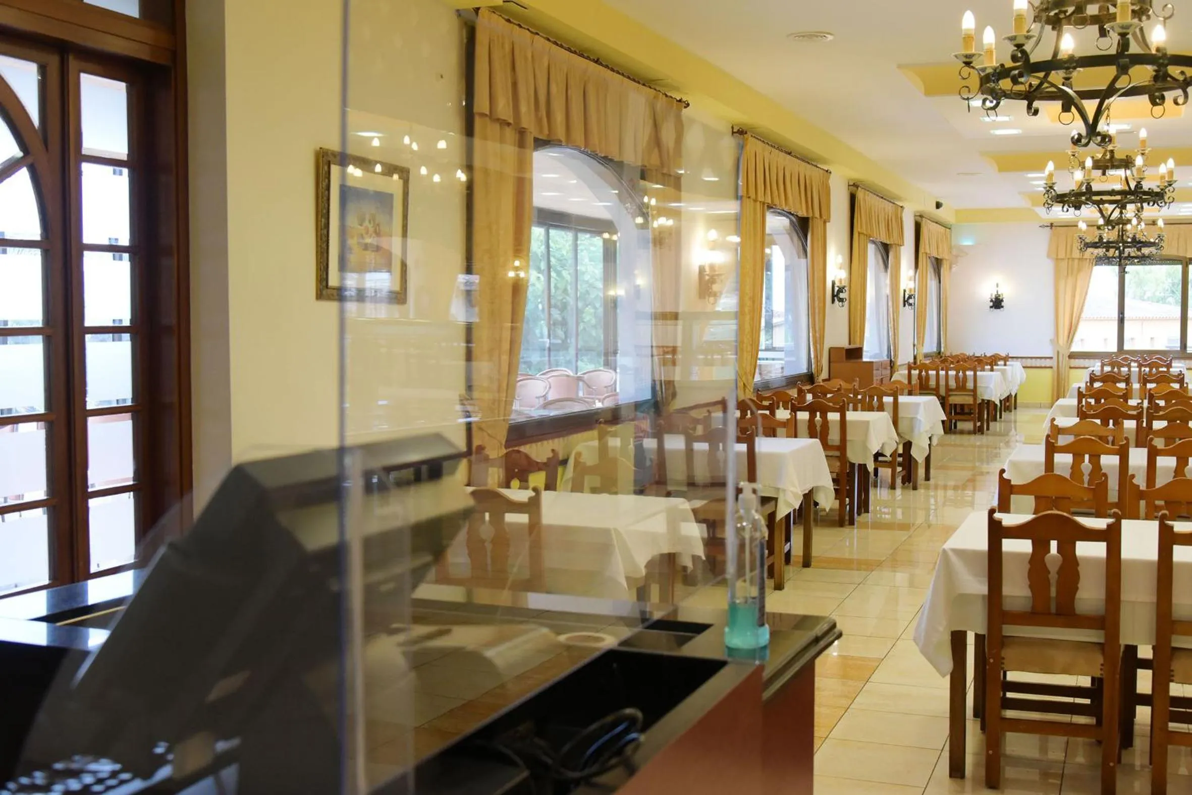 Restaurant/places to eat in Hotel San Carlos