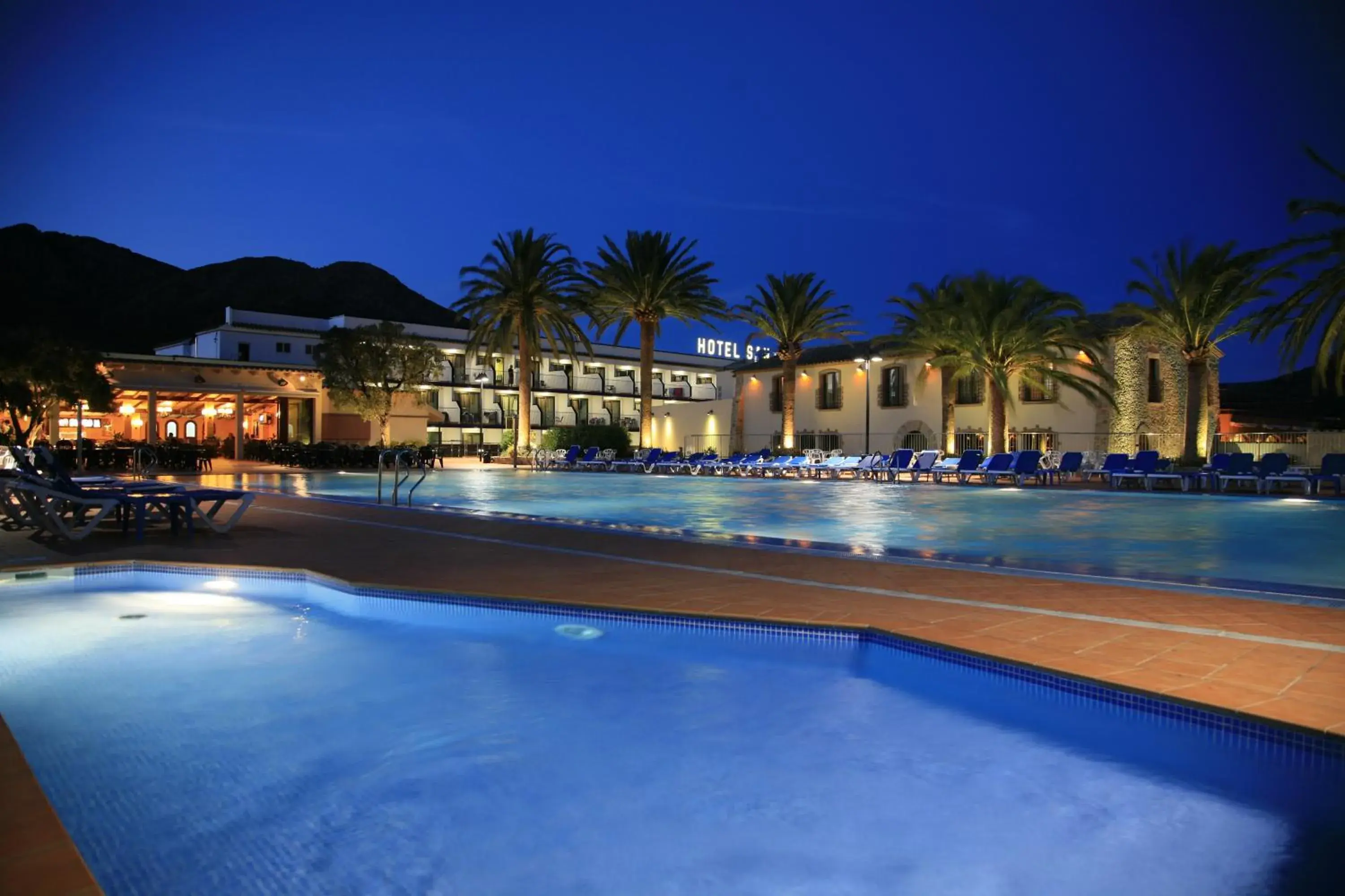 Property building in Hotel San Carlos Property building in Hotel San Carlos