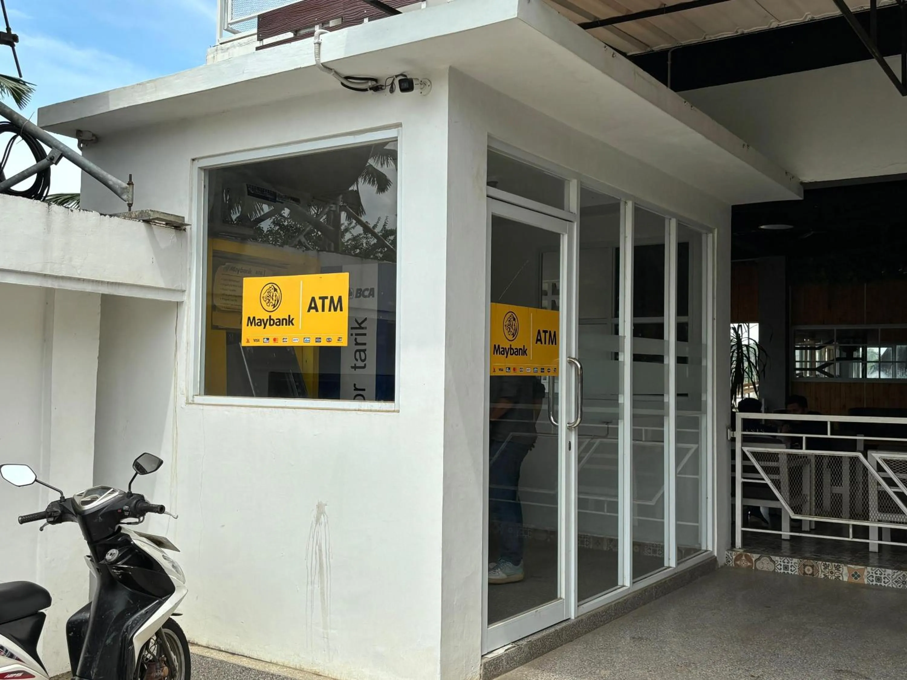ATM in Urbanview Hotel The Tang Balikpapan by RedDoorz
