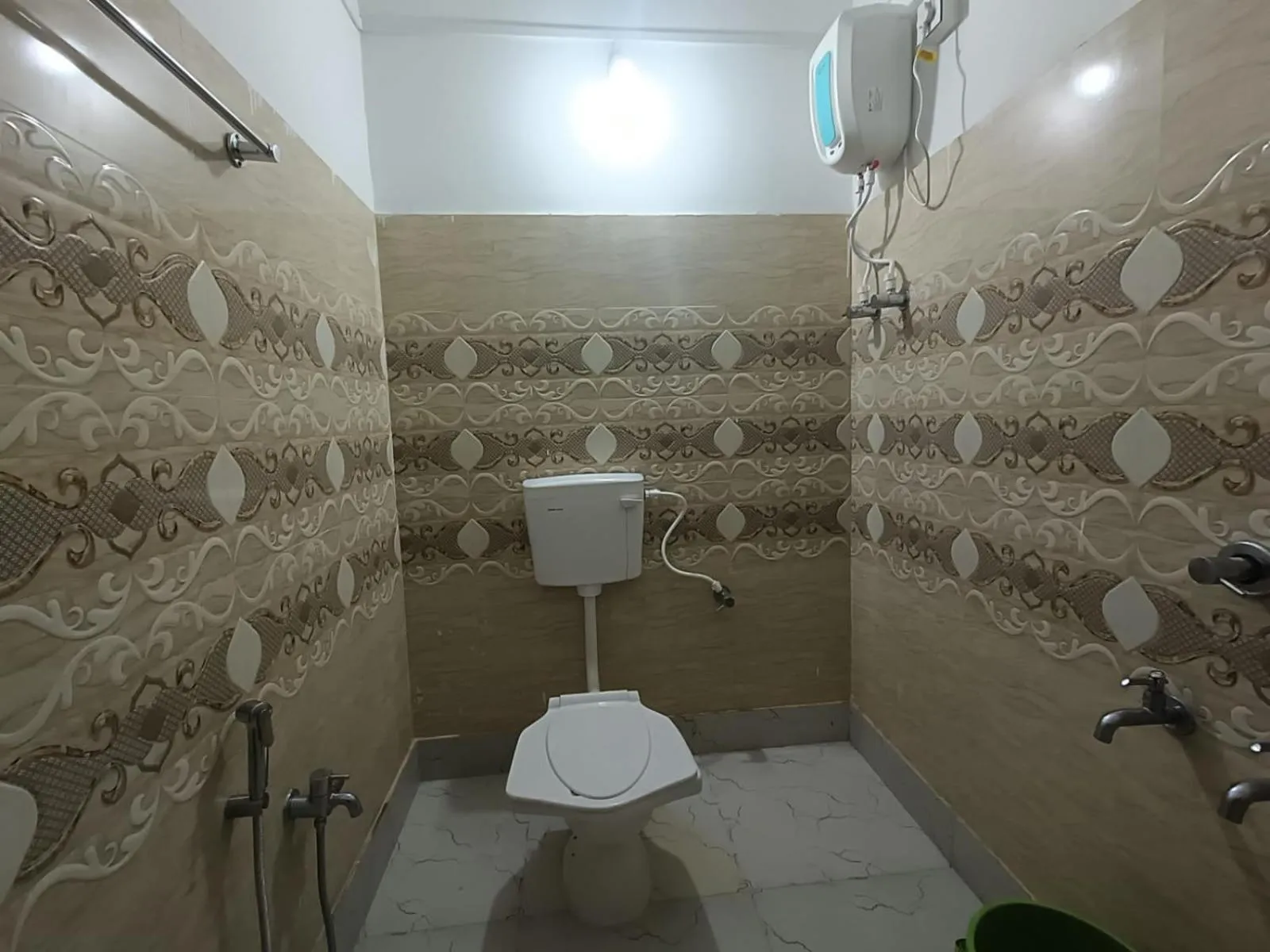 Shower in Sea Wave Beach Resort
