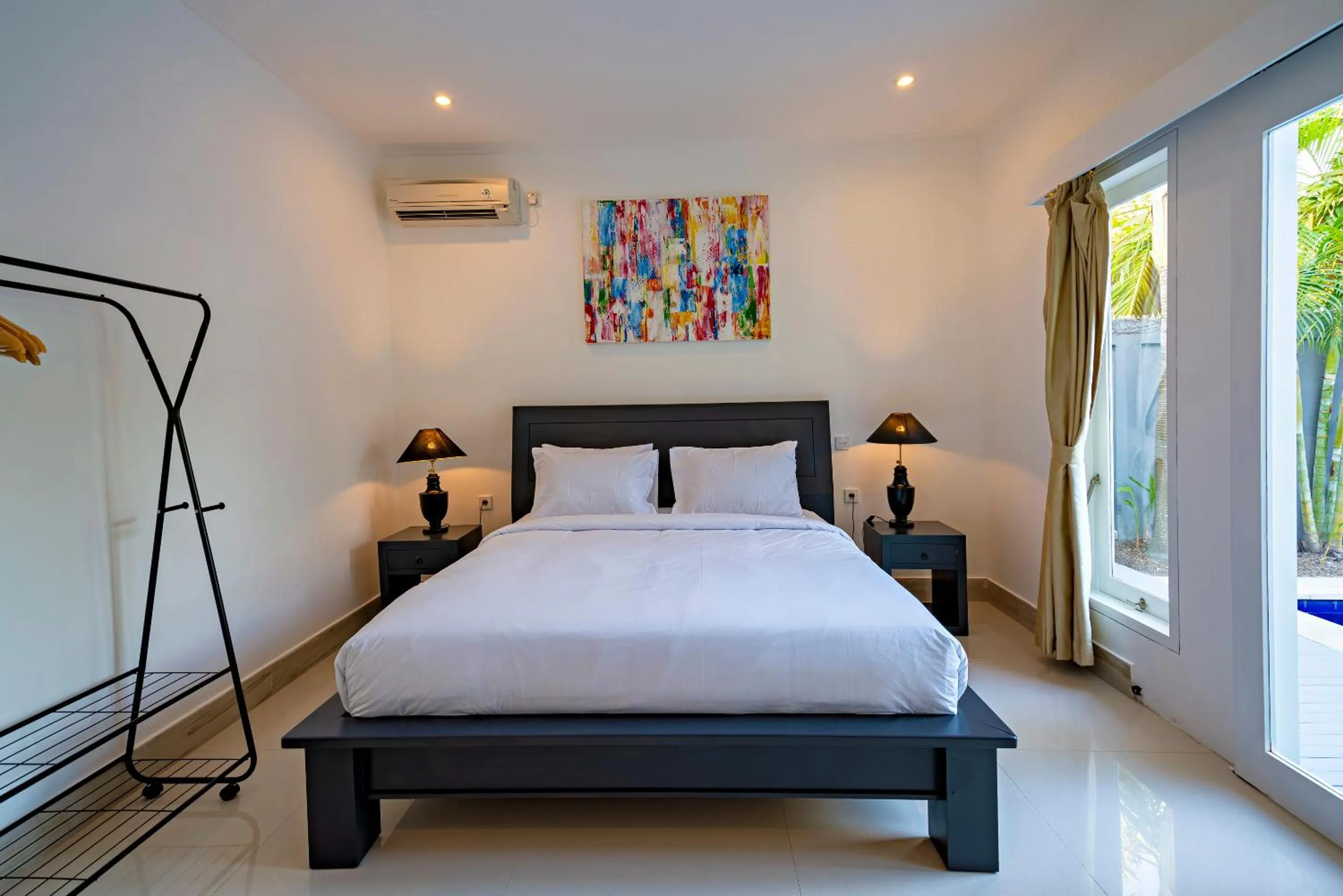 Bedroom, Bed in Villa Kira - Canggu