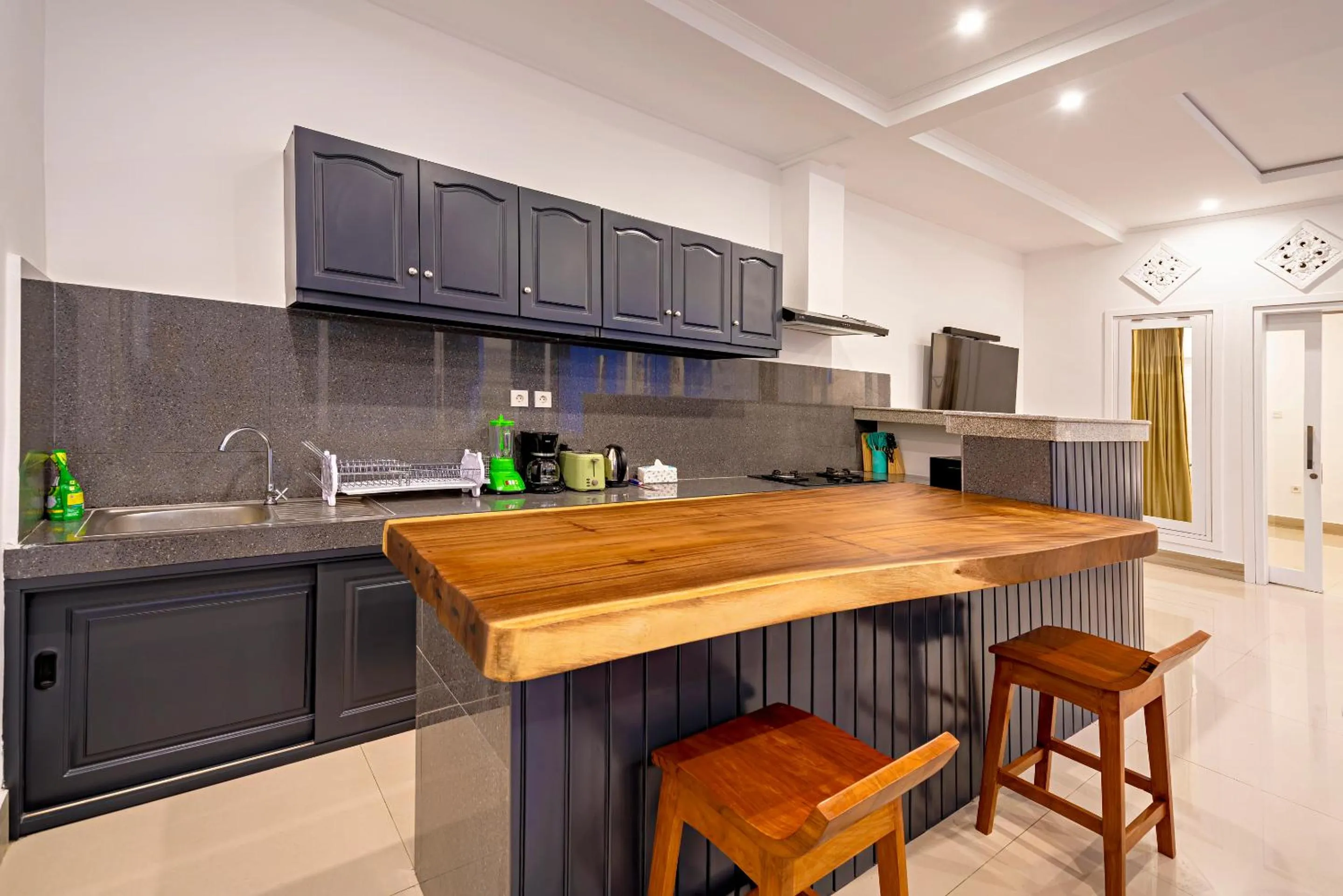 Kitchen or kitchenette in Villa Kira - Canggu