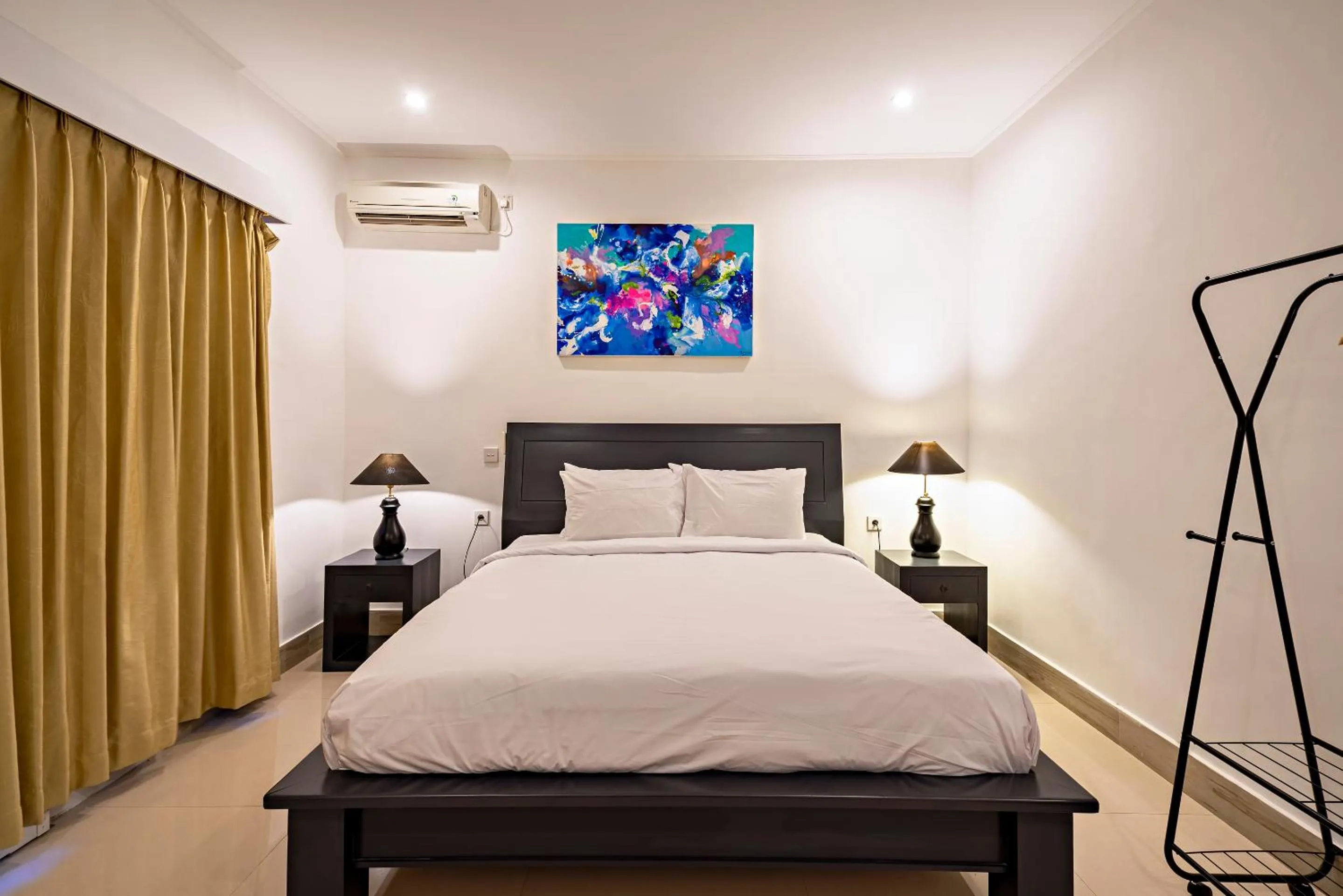 Bedroom, Bed in Villa Kira - Canggu