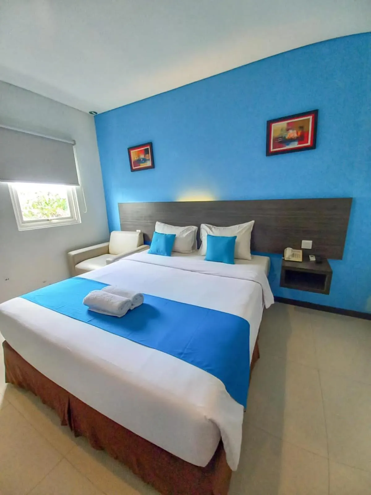 Photo of the whole room, Bed in Pratama Hotel & Convention Mataram