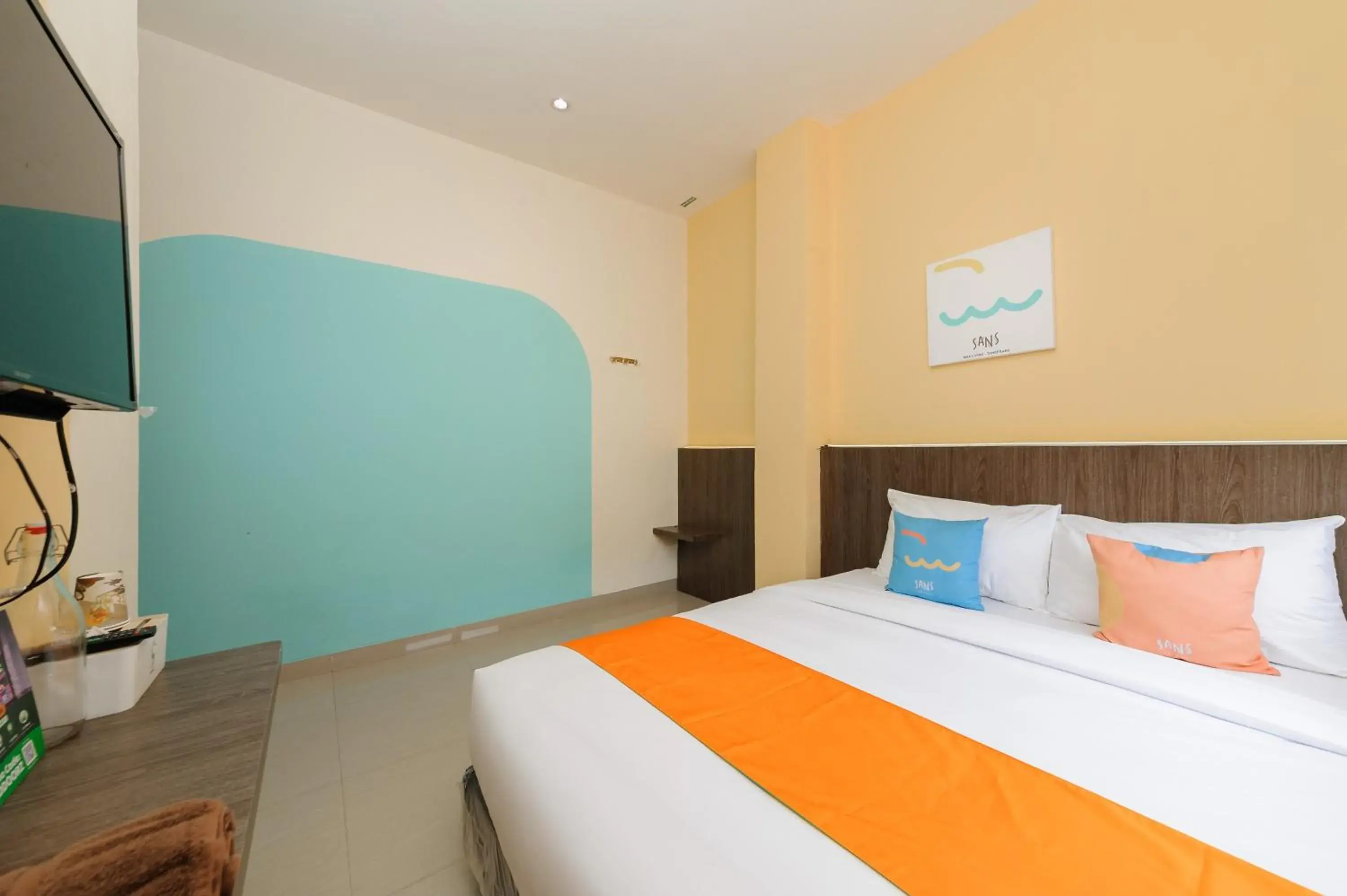Bedroom, Bed in Sans Hotel Max Living Cengkareng Bedroom, Bed in Sans Hotel Max Living Cengkareng