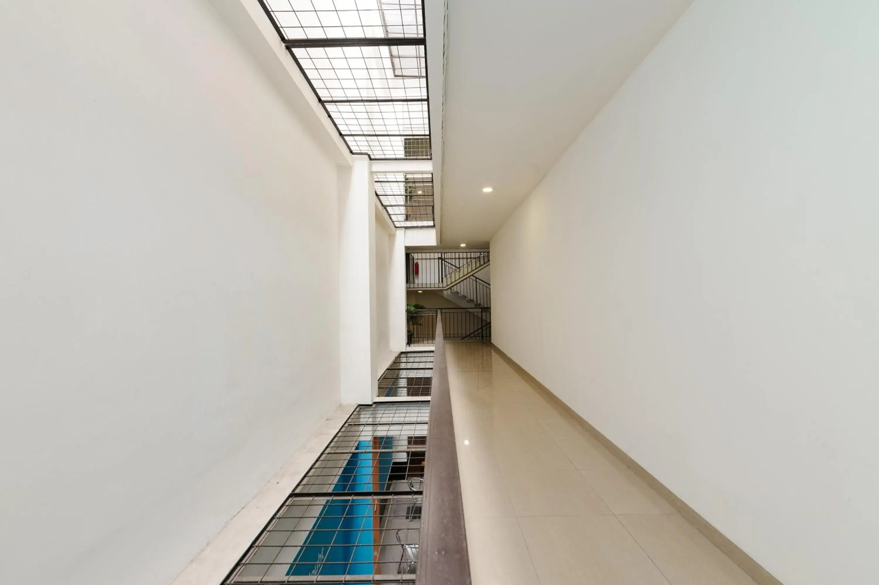 Property building in Sans Hotel Max Living Cengkareng Property building in Sans Hotel Max Living Cengkareng