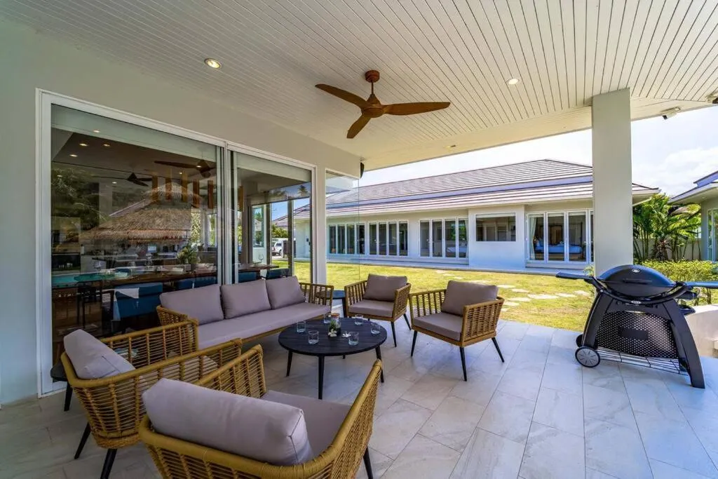 Luxury 7 Bedroom Pool Villa WL67