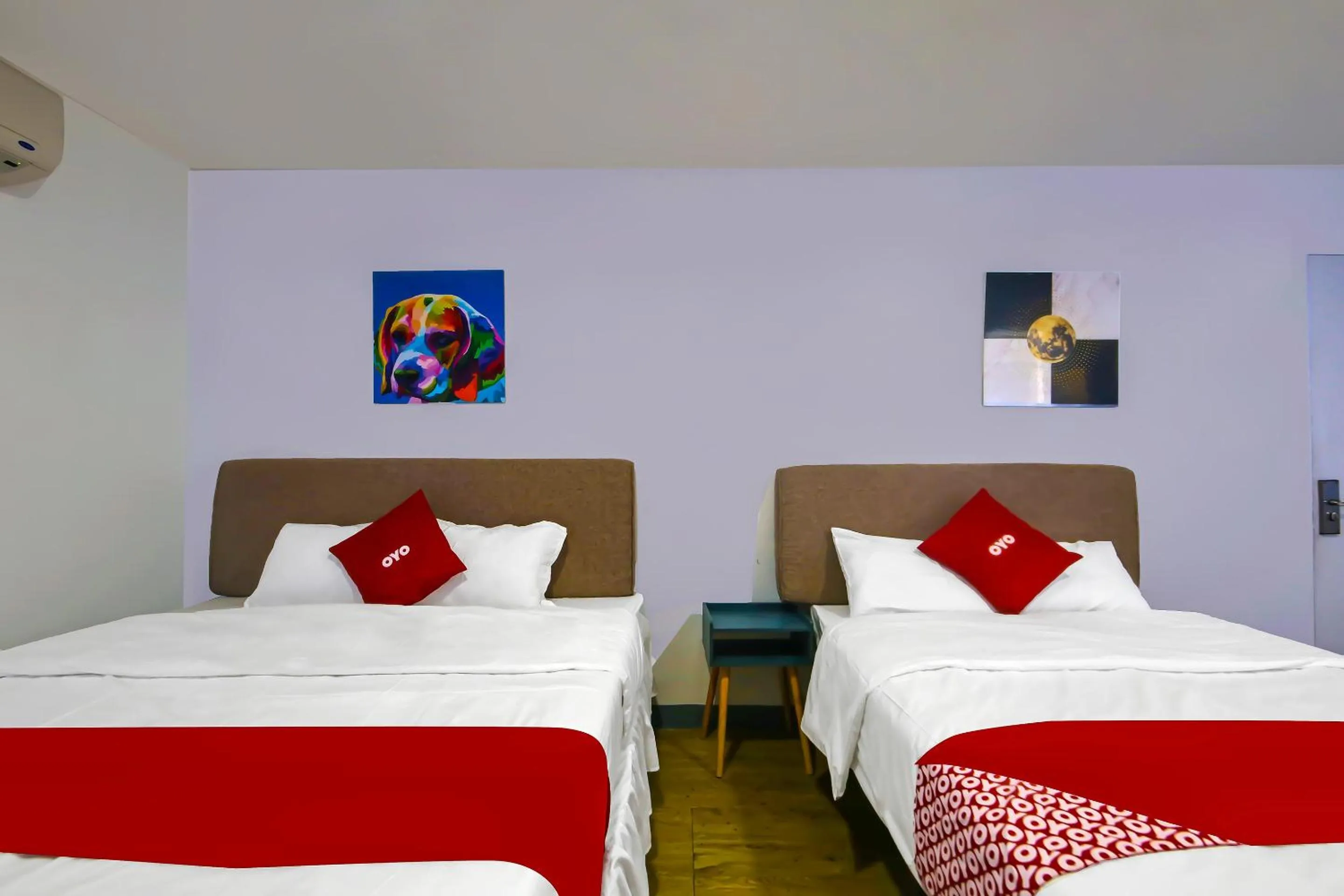 Bedroom, Bed in Loveness Apartelle