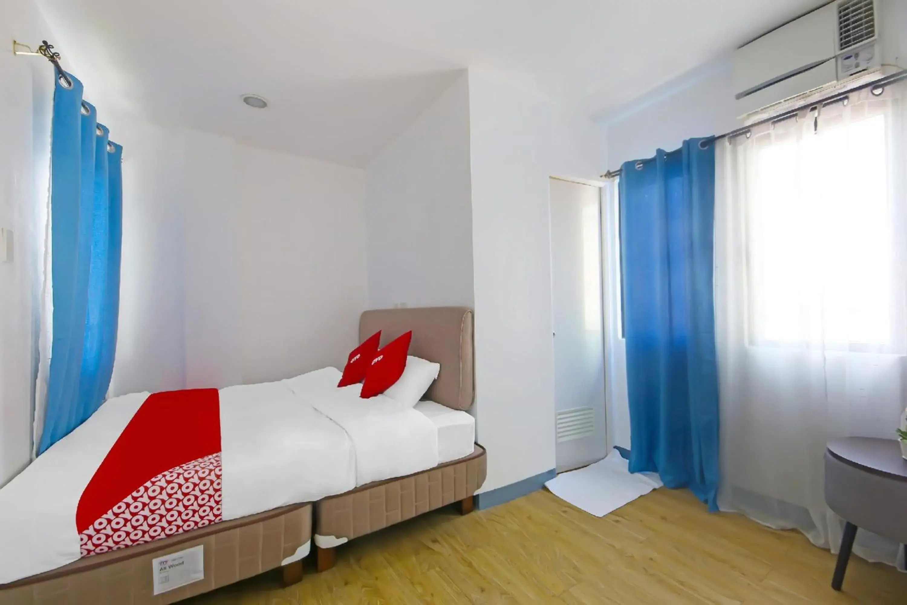 Bedroom, Bed in Loveness Apartelle Bedroom, Bed in Loveness Apartelle