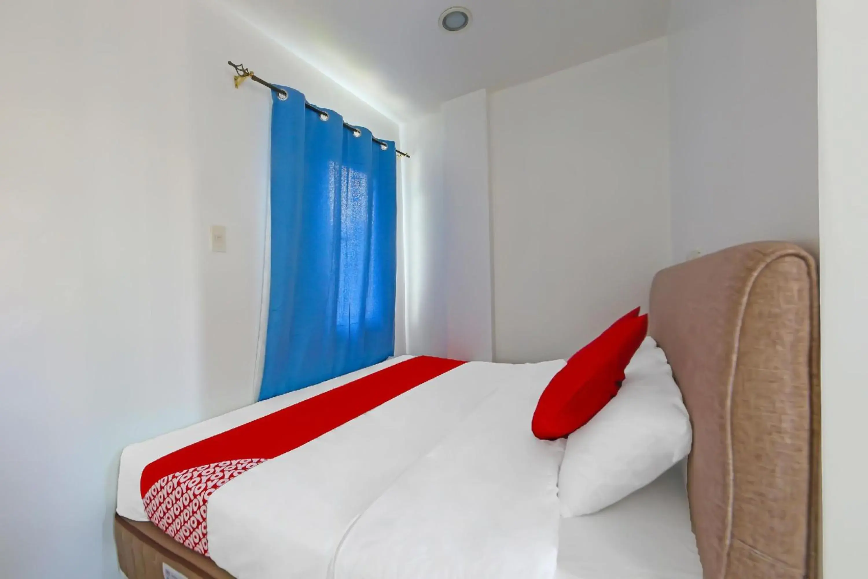 Bedroom, Bed in Loveness Apartelle Bedroom, Bed in Loveness Apartelle