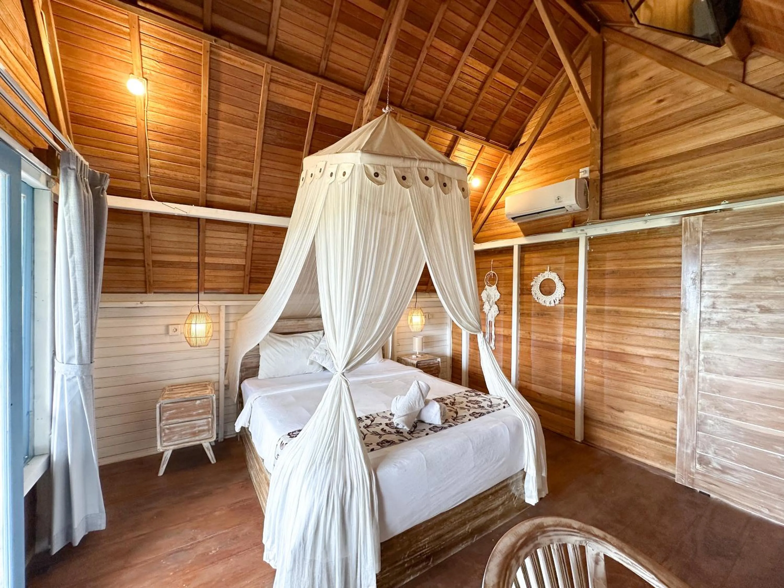 Bed in Sunset Hill Penida Resort