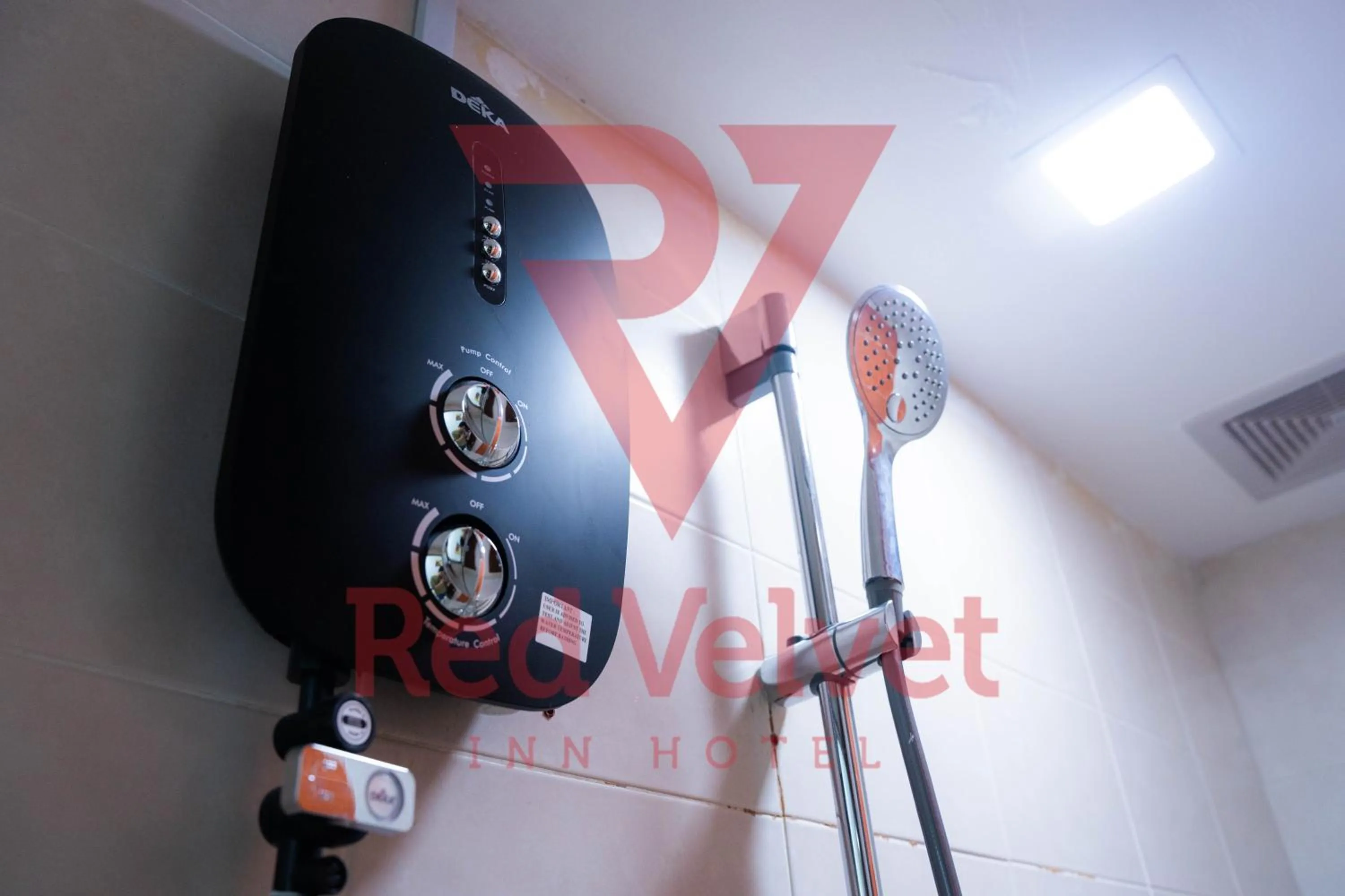 Shower in Red Velvet Inn Bukit Bintang