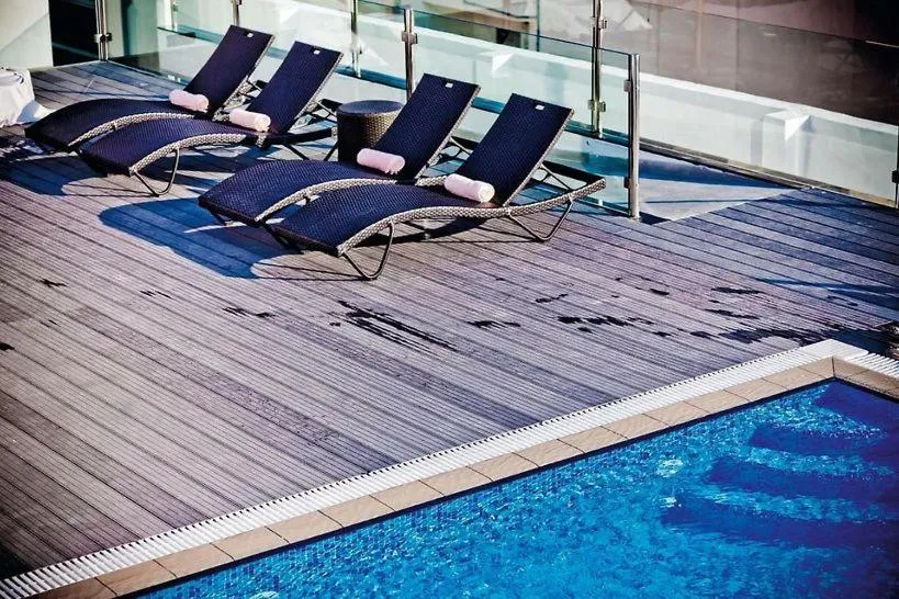 Swimming pool in Sliema Tigne Suites