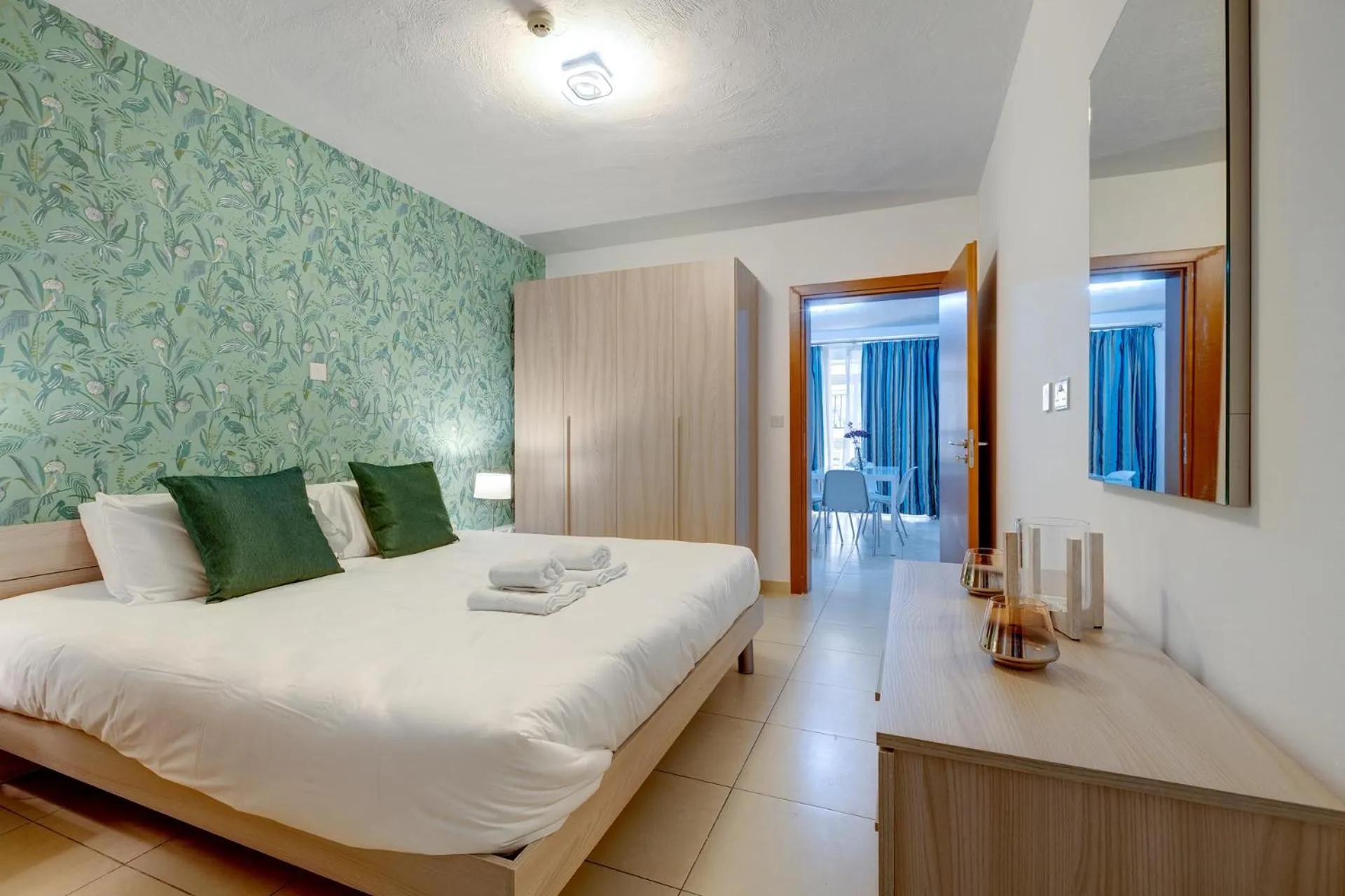 Bedroom, Bed in Sliema Tigne Suites