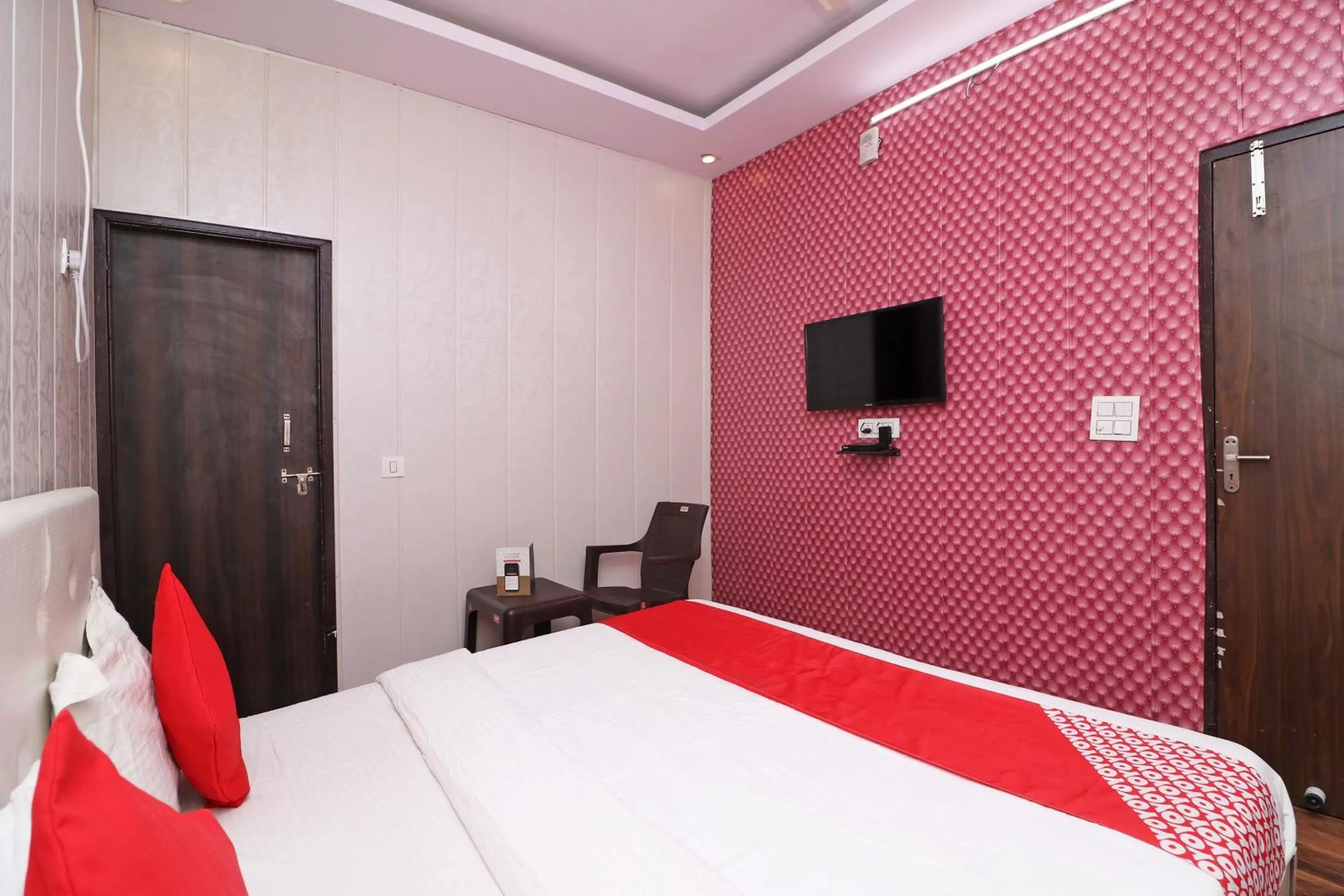 Bedroom, Bed in OYO 81074 Hotel Adb