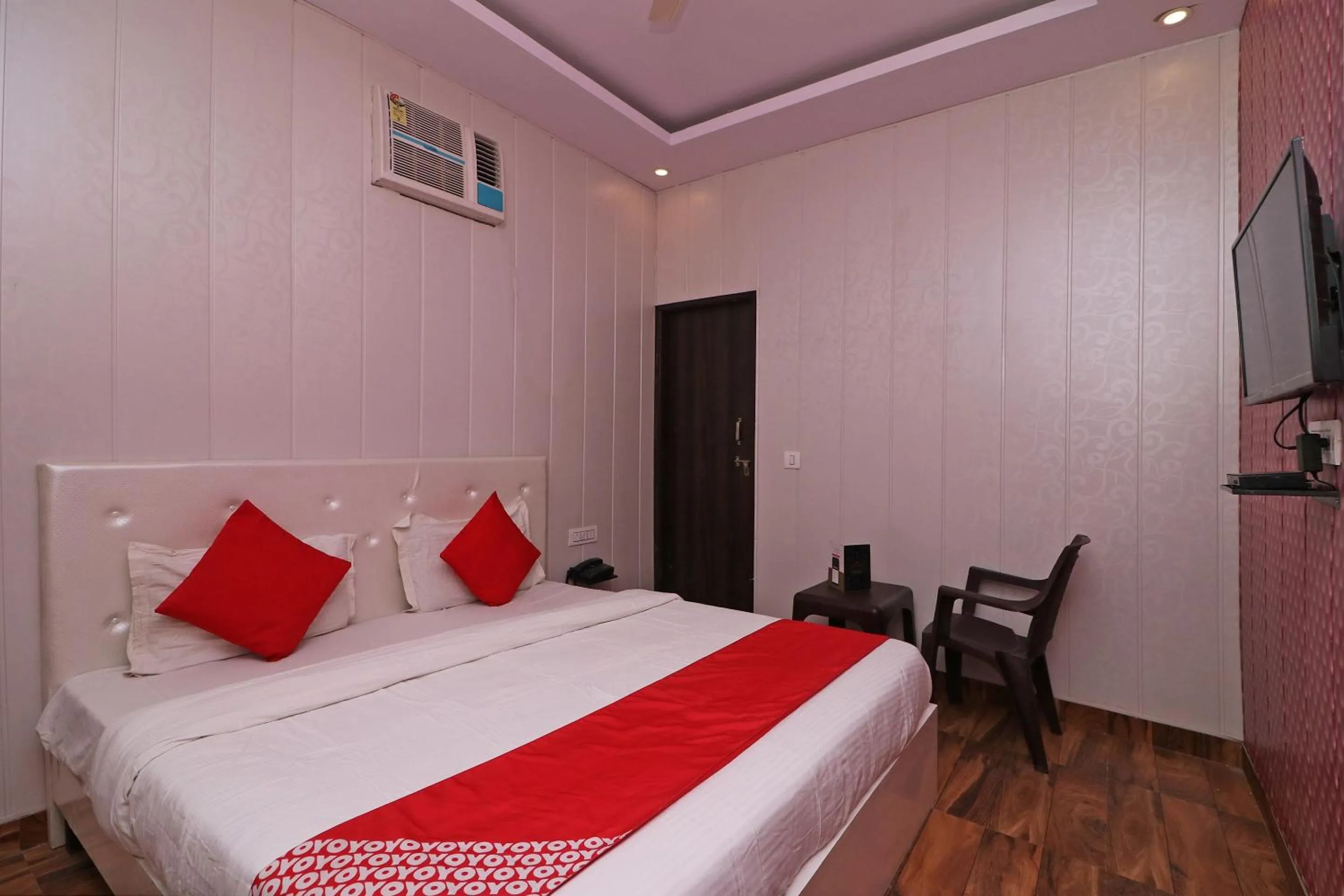 Bathroom, Bed in OYO 81074 Hotel Adb