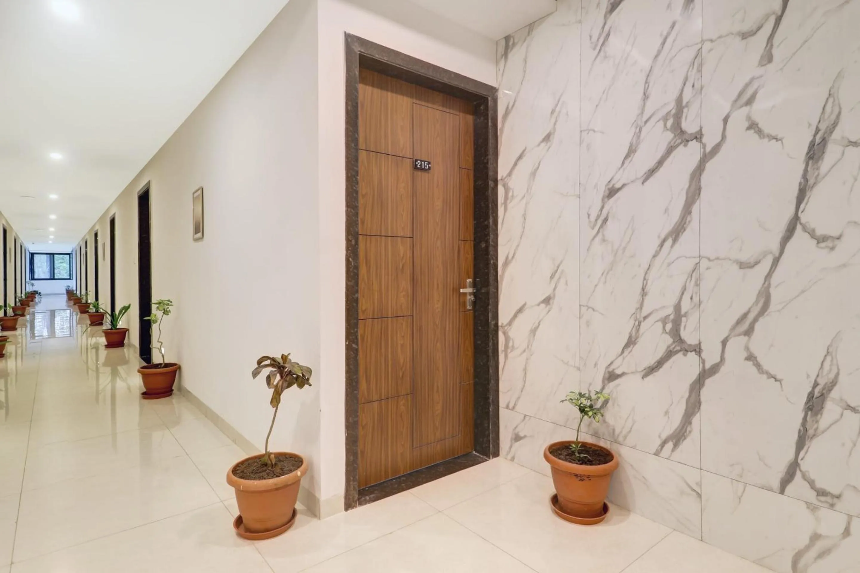 Lobby or reception in Townhouse OAK De Alphabet Hotel Bolarum