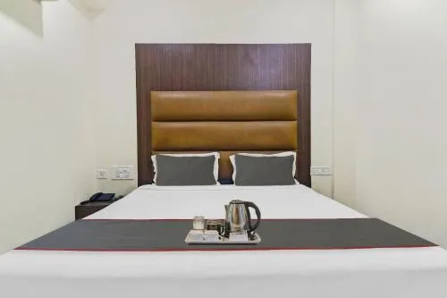 Collection O THE CROWN HOTEL
