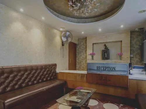 Collection O THE CROWN HOTEL