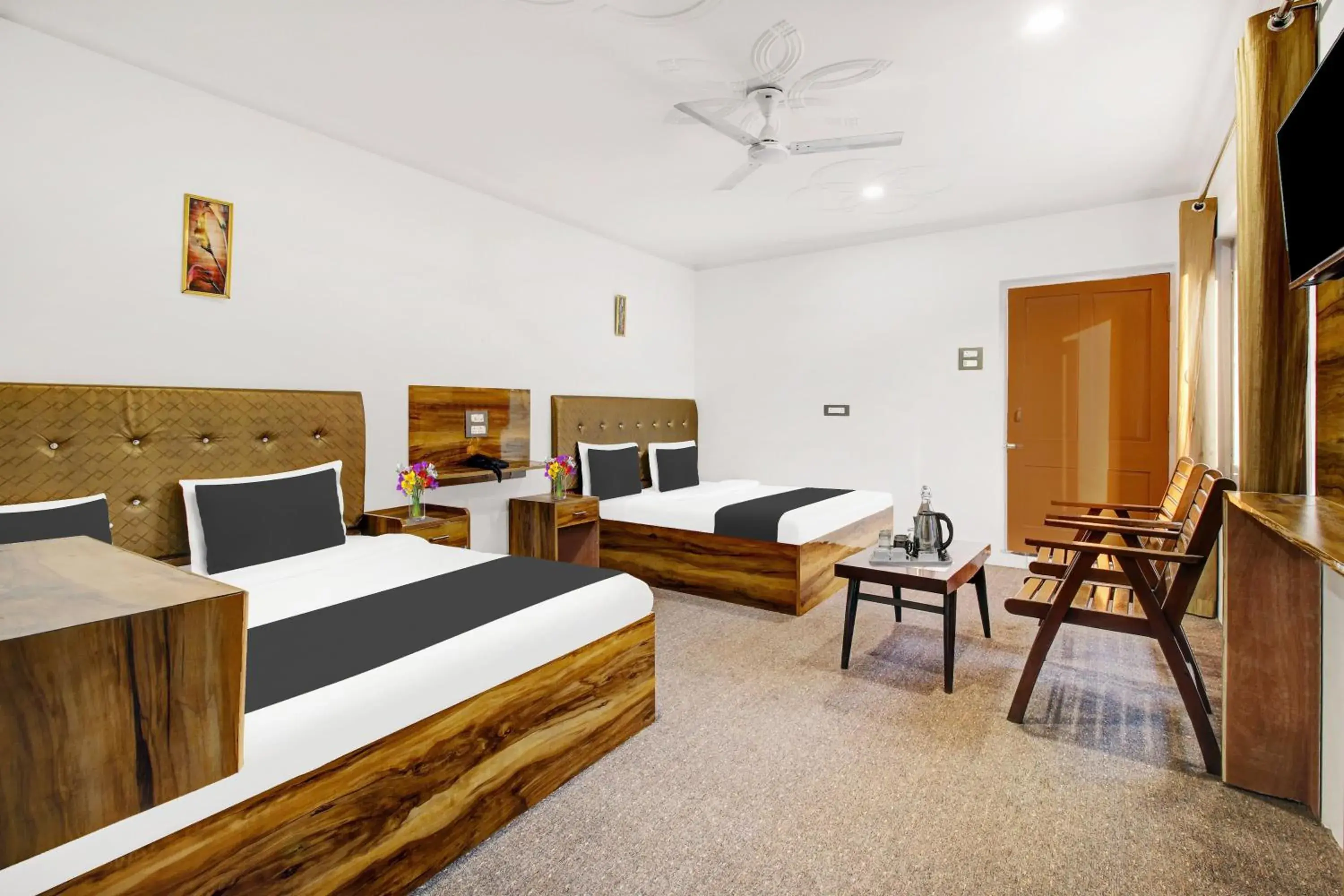 Bedroom, Bed in Collection O Dal Lake Bedroom, Bed in Collection O Dal Lake