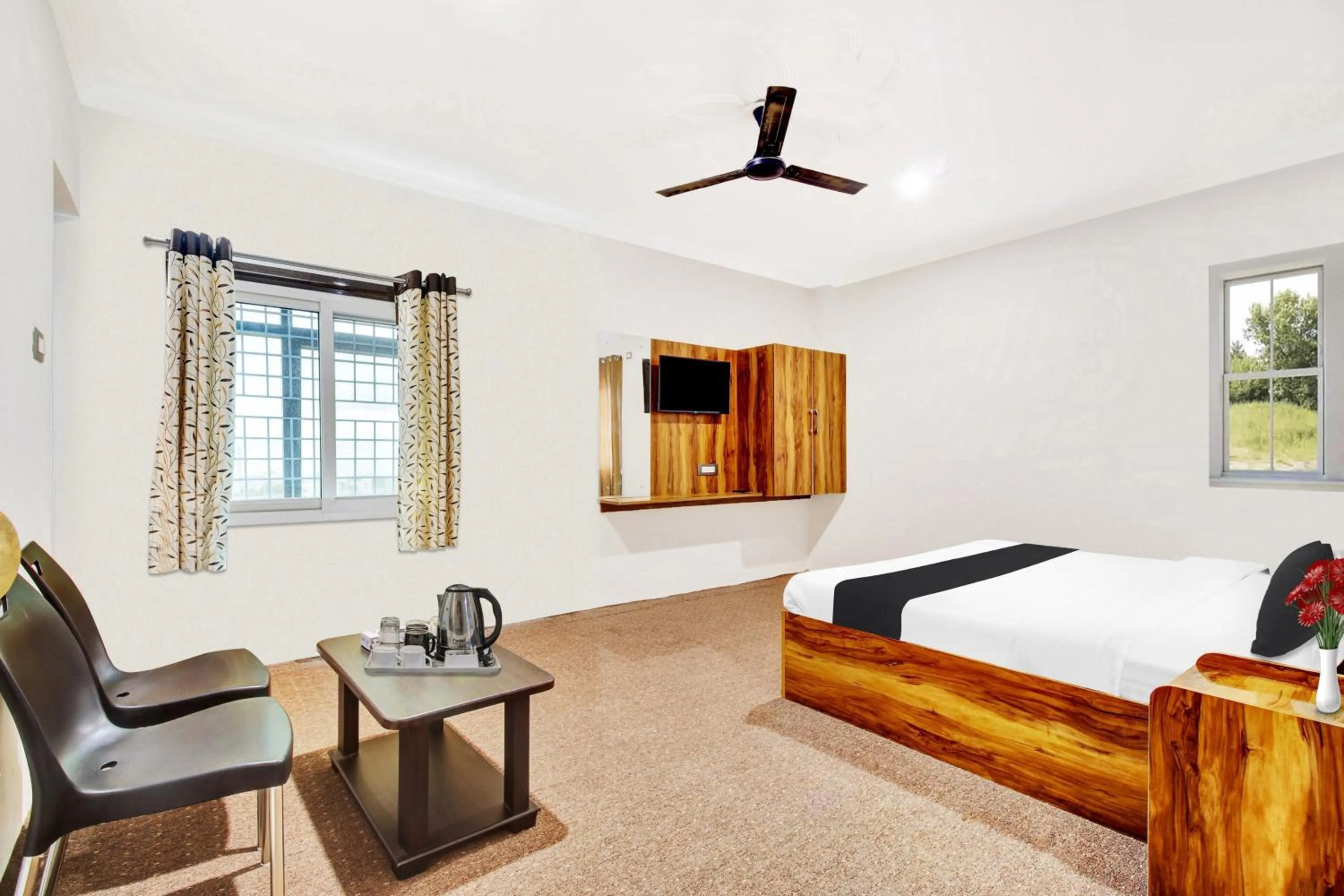 Bedroom in Collection O Dal Lake