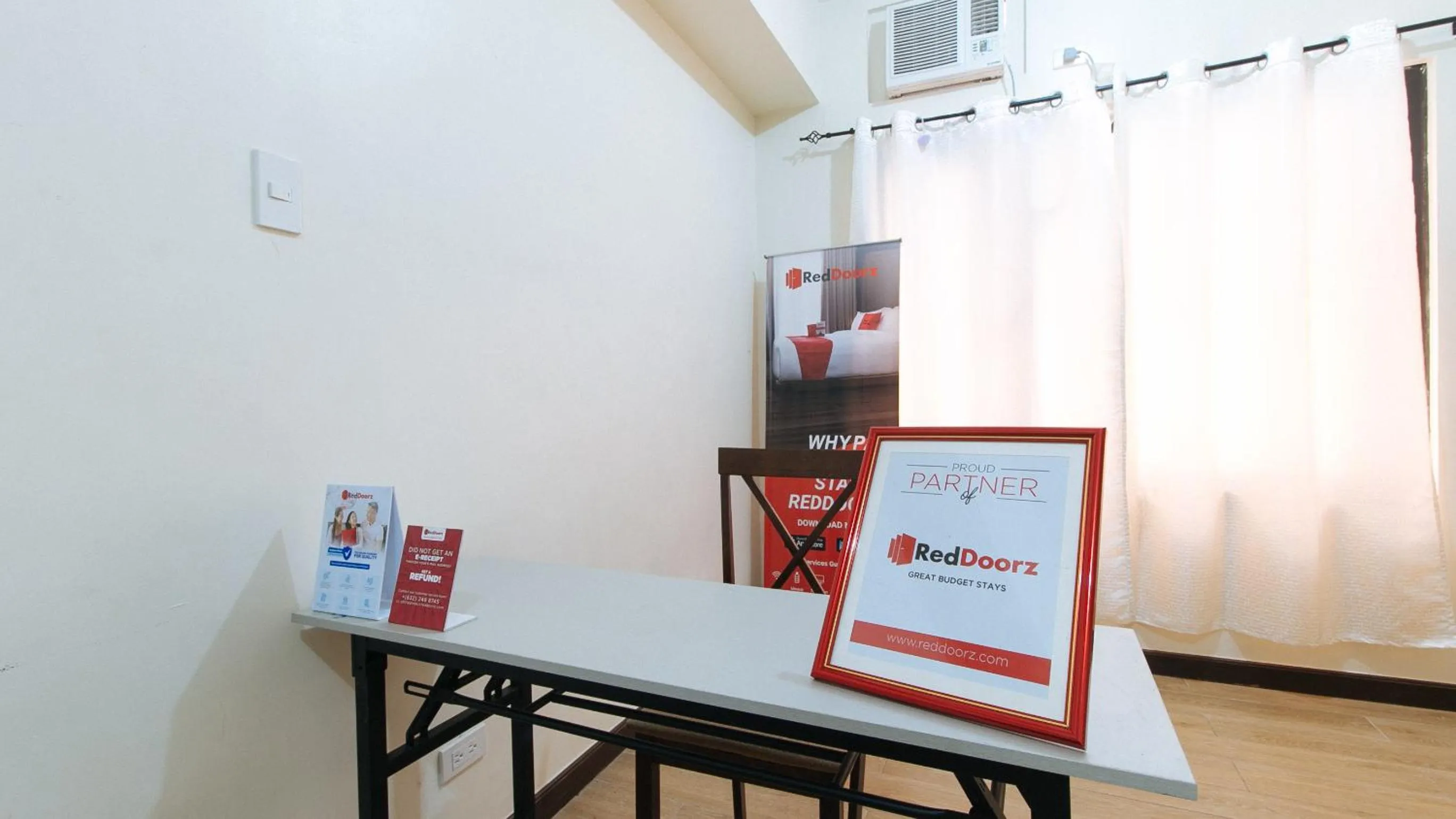 Lobby or reception in RedDoorz @ Star Jewel Lodge Apayao