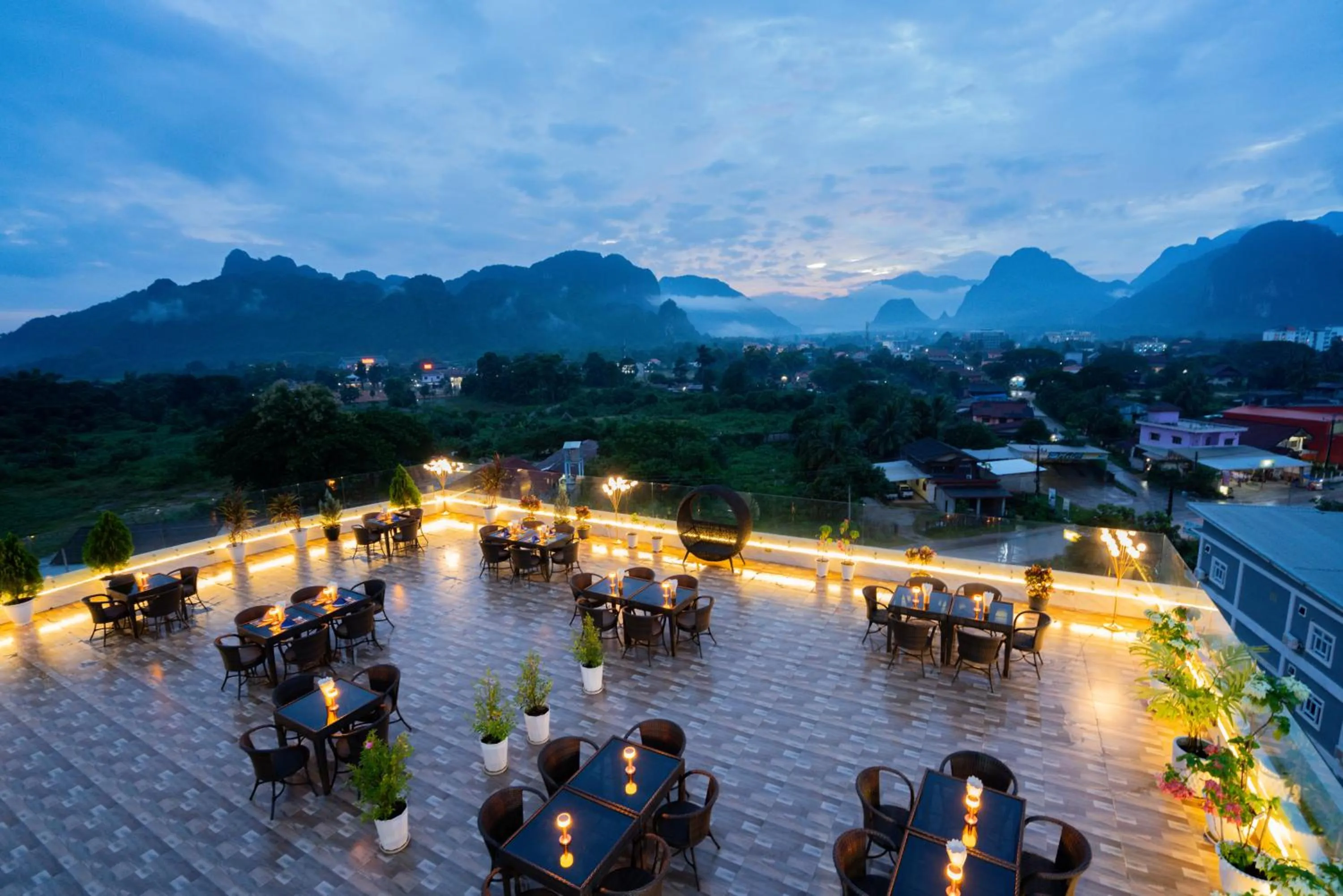 Restaurant/places to eat in S Vangvieng Boutique Hotel