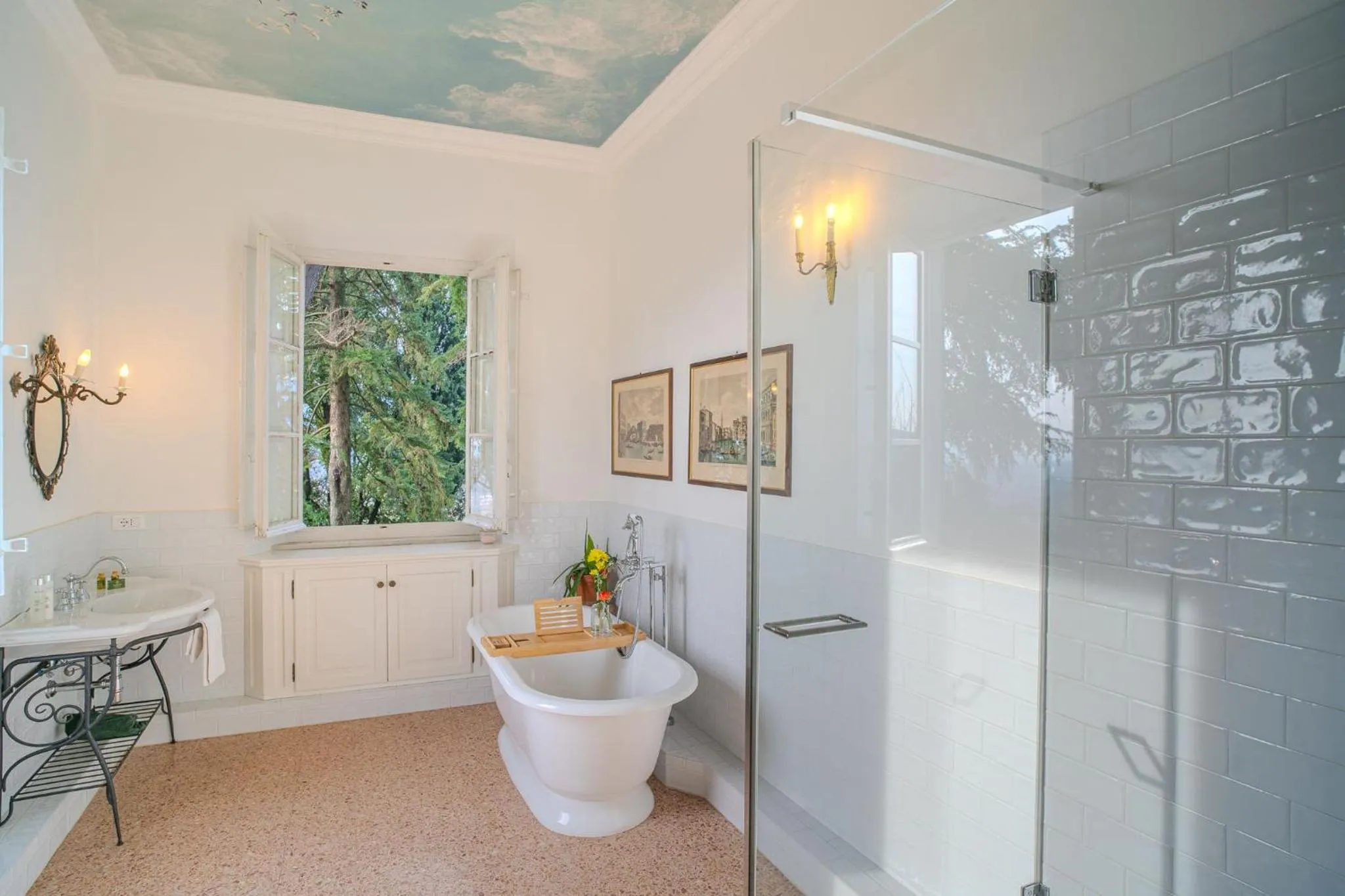 Shower in Tenuta di Tramonte Boutique Hotel