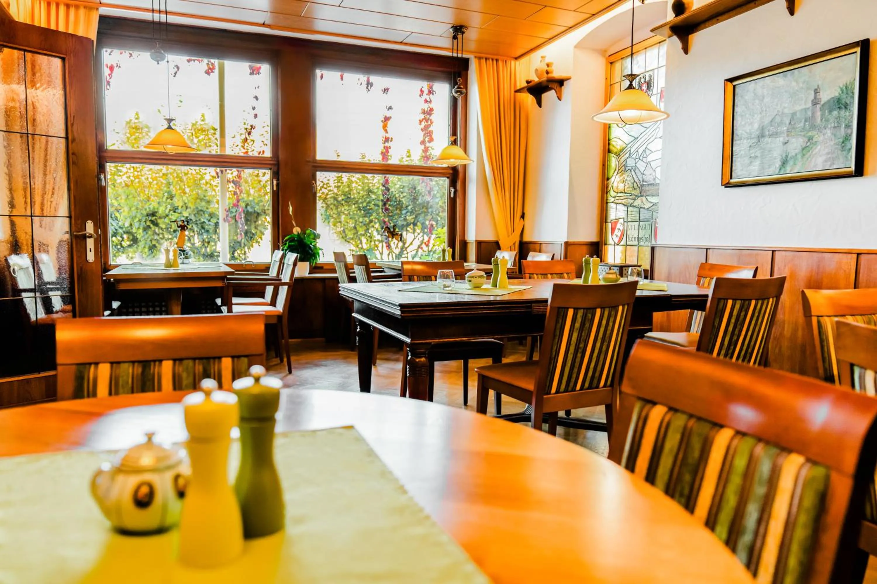 Restaurant/places to eat in Baudobriga Rheinhotel