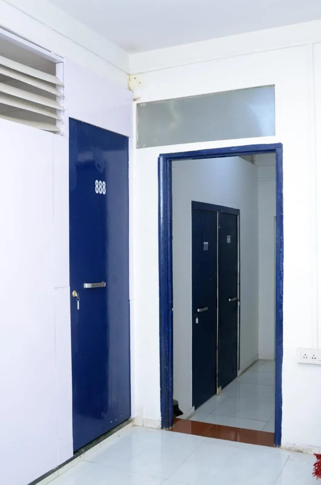 Standard - single occupancy in Hotel Sairam Lodge Standard - single occupancy in Hotel Sairam Lodge