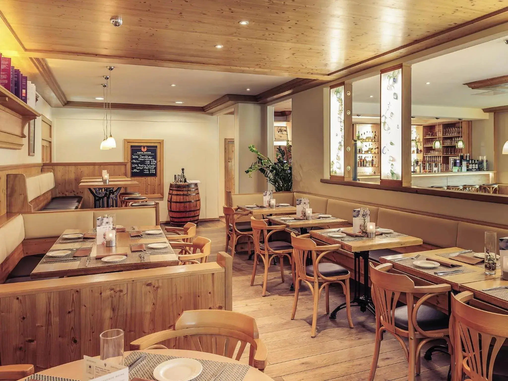 Restaurant/places to eat in Mercure Stuttgart Sindelfingen an der Messe Restaurant/places to eat in Mercure Stuttgart Sindelfingen an der Messe