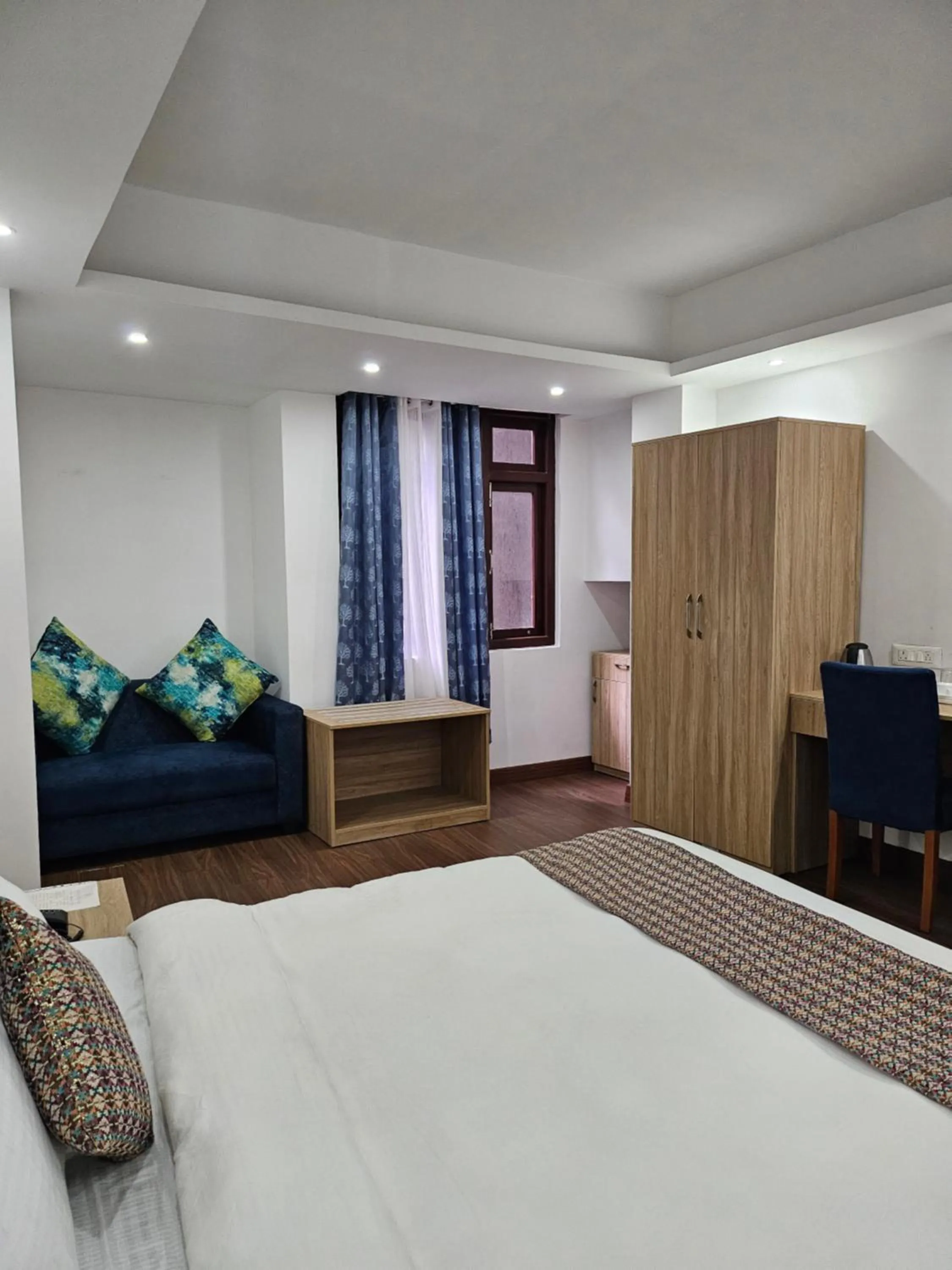 Bed in Shanol Residency