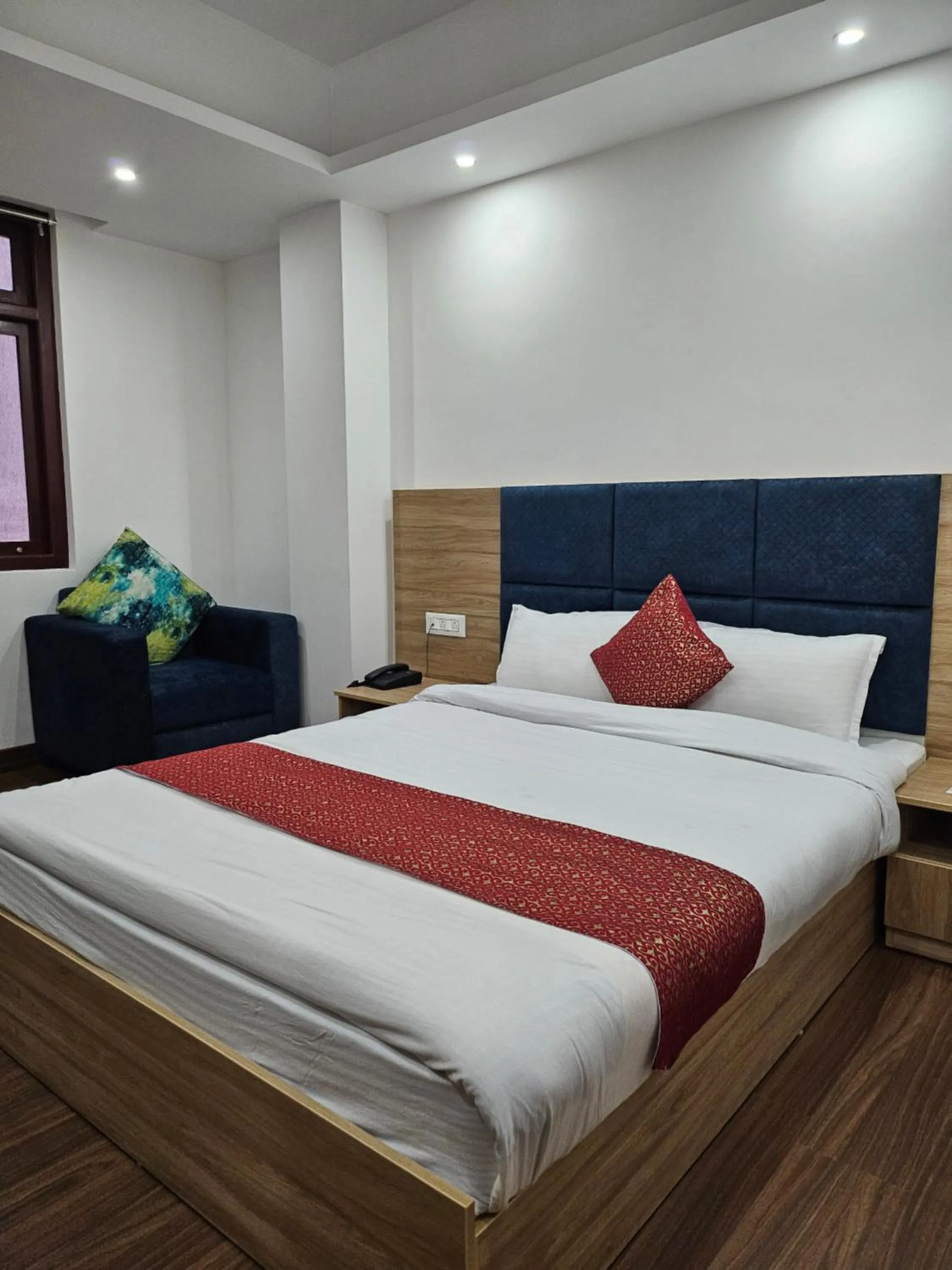 Bed in Shanol Residency