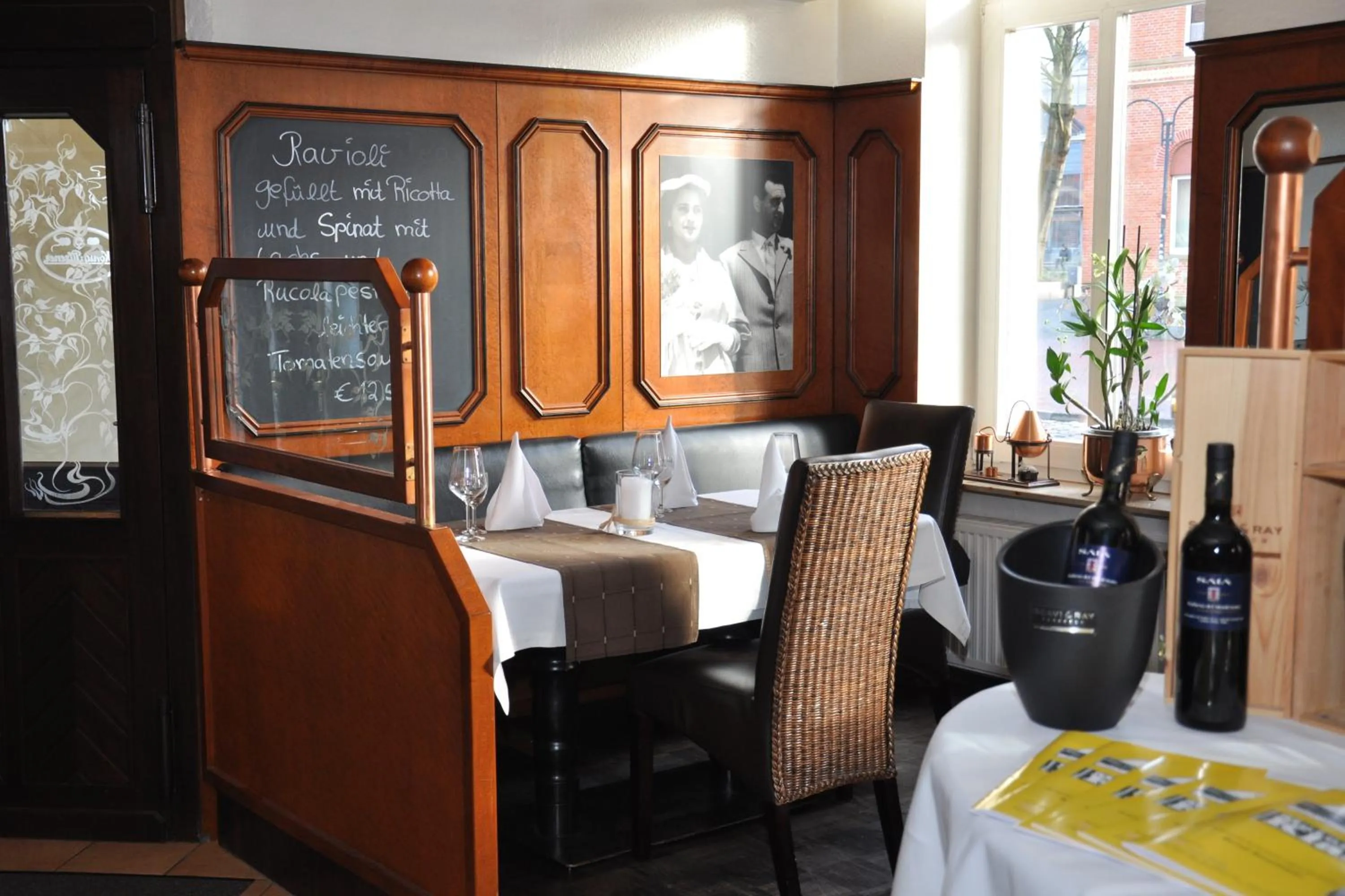 Restaurant/places to eat in Parkhotel Lingen by Hackmann