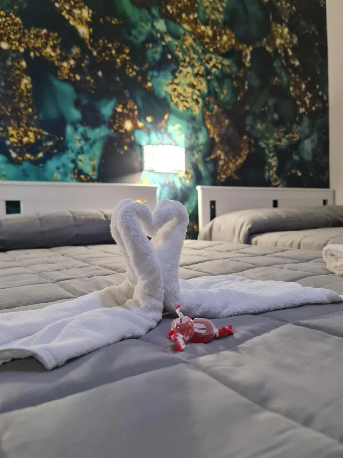 Decorative detail, Bed in Gaisa Naples - Bed and Breakfast