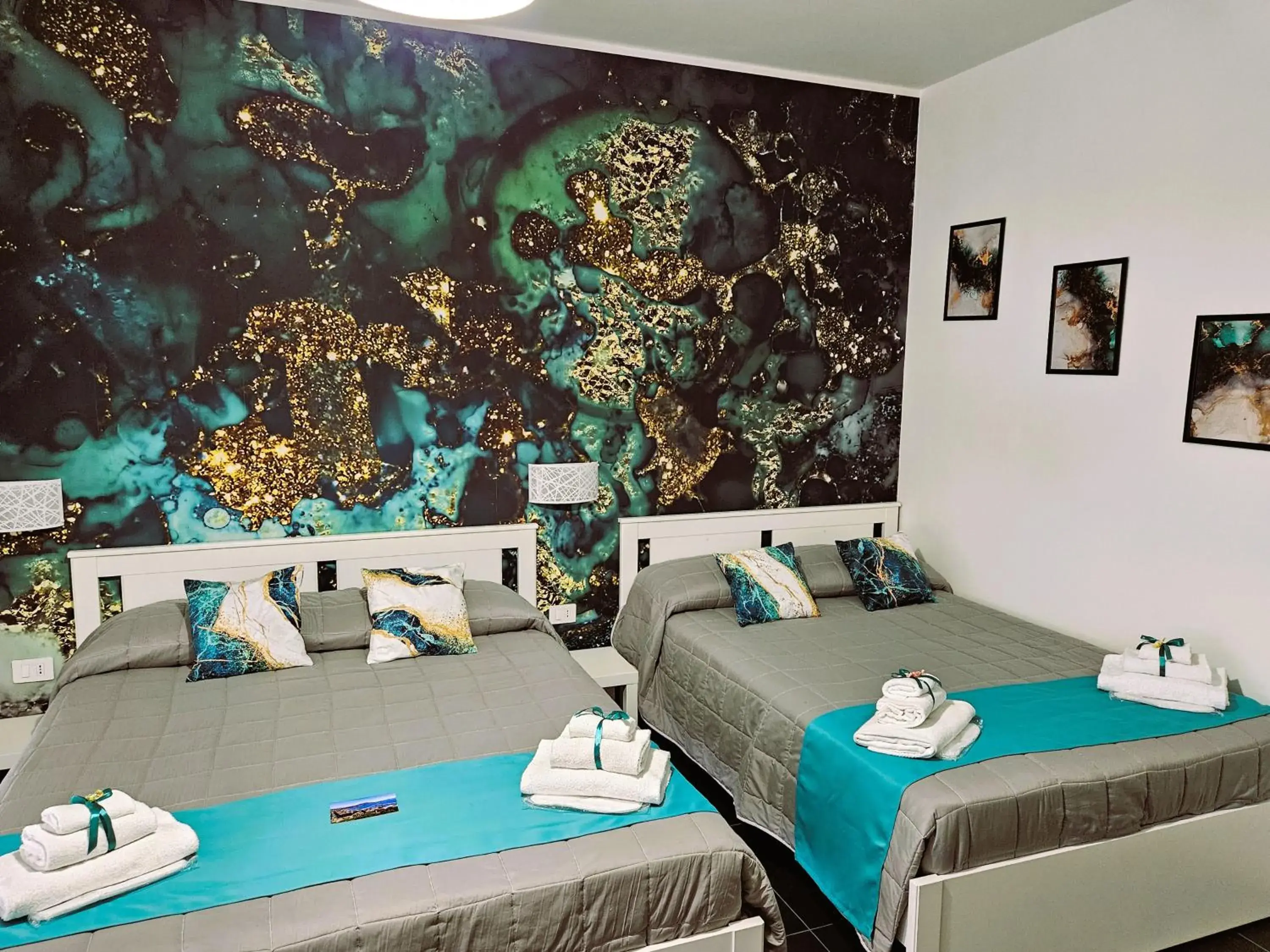 Deluxe Family Room in Gaisa Naples - Bed & Breakfast Deluxe Family Room in Gaisa Naples - Bed & Breakfast