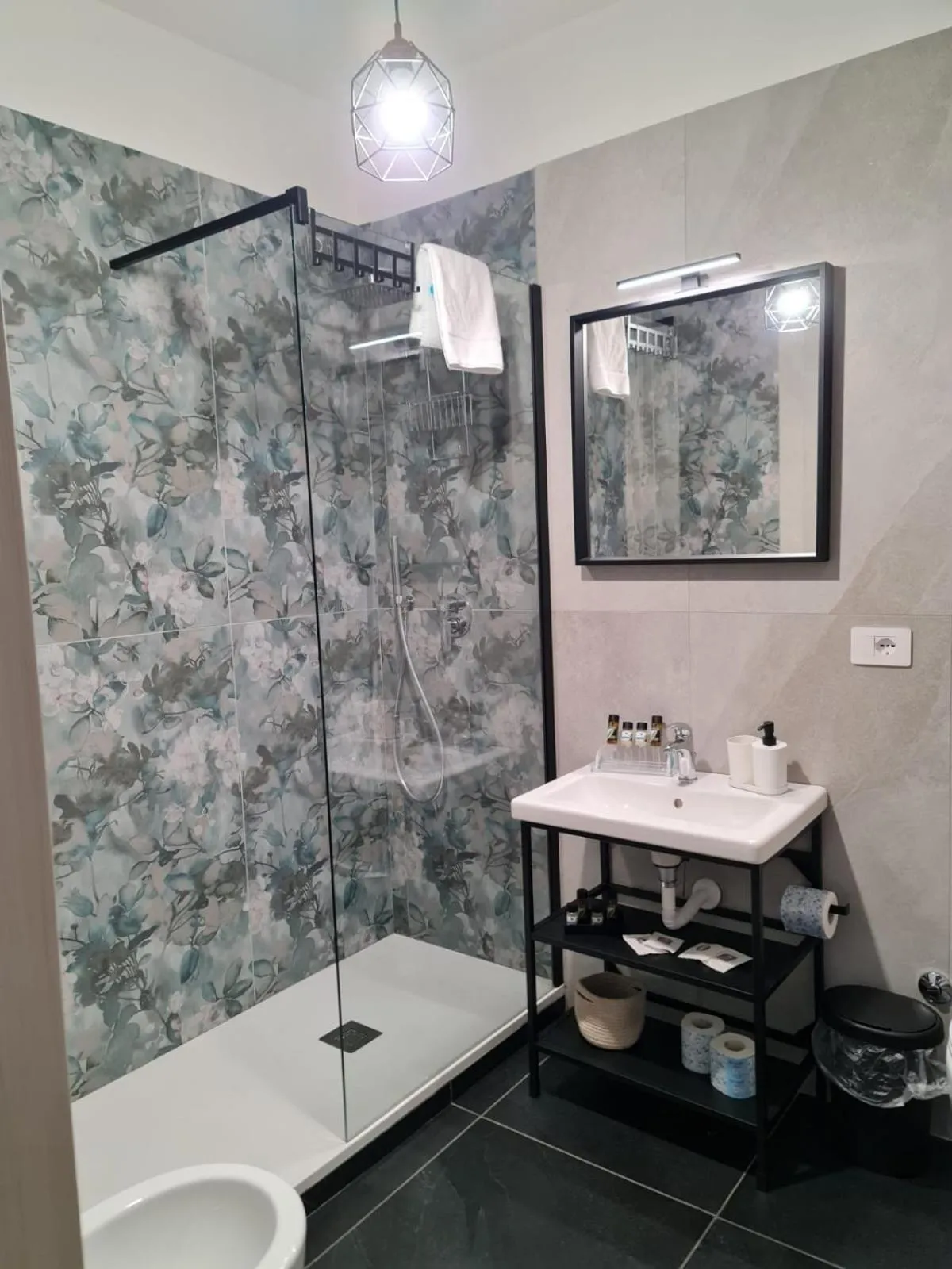 Shower in Gaisa Naples - Bed and Breakfast