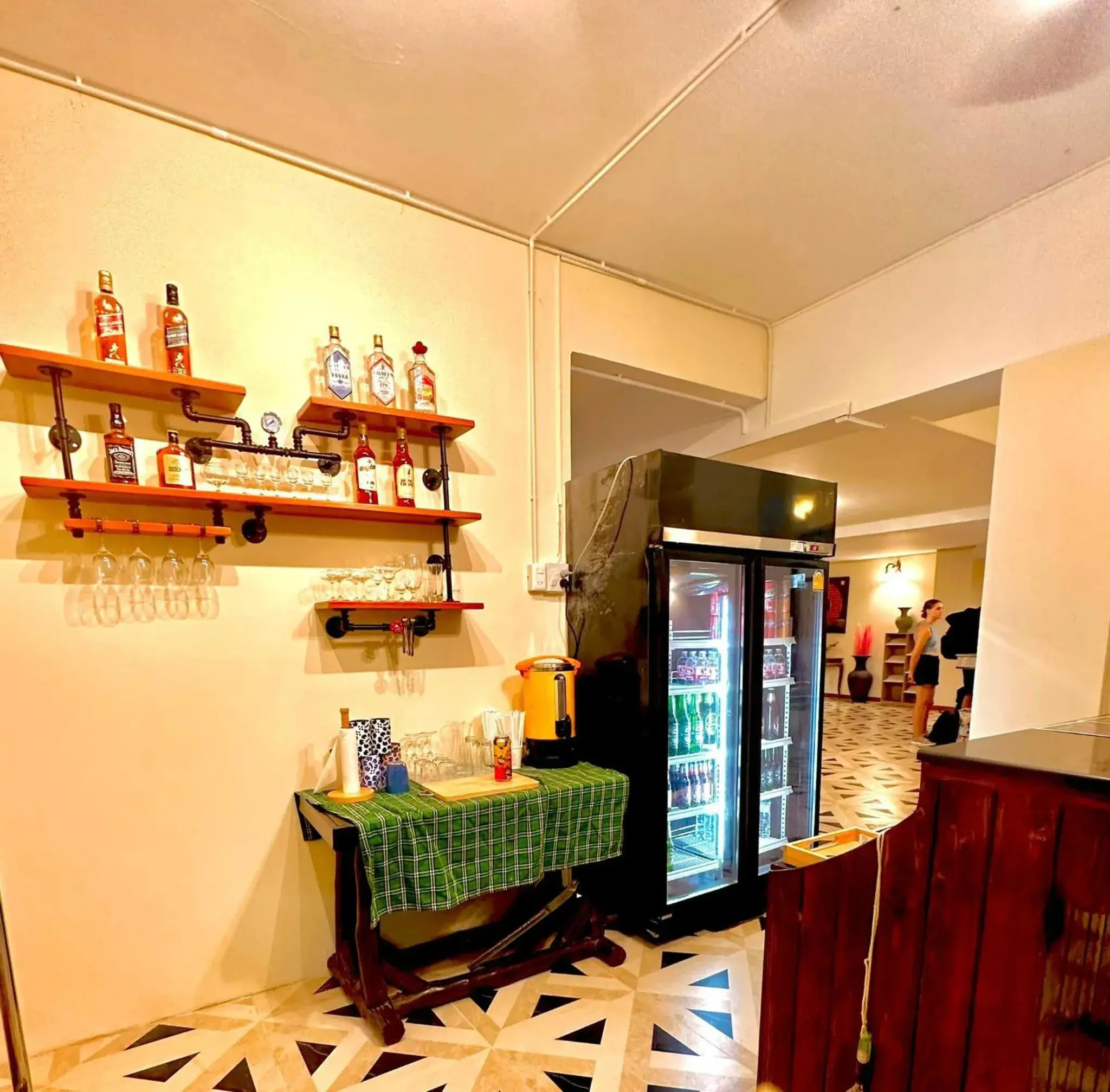 Restaurant/places to eat in Hillside Resort Restaurant/places to eat in Hillside Resort