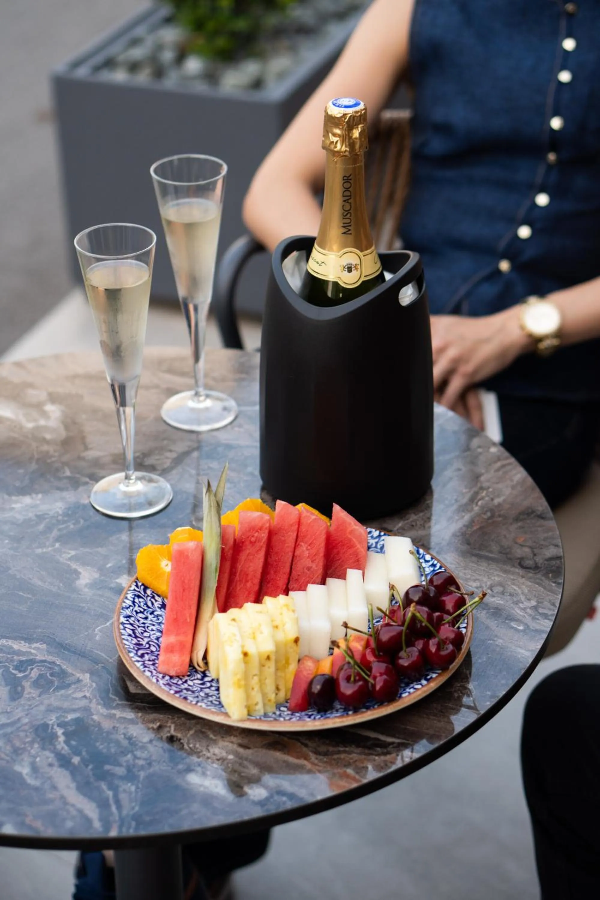 Lounge or bar in Costa De Luxe Suites