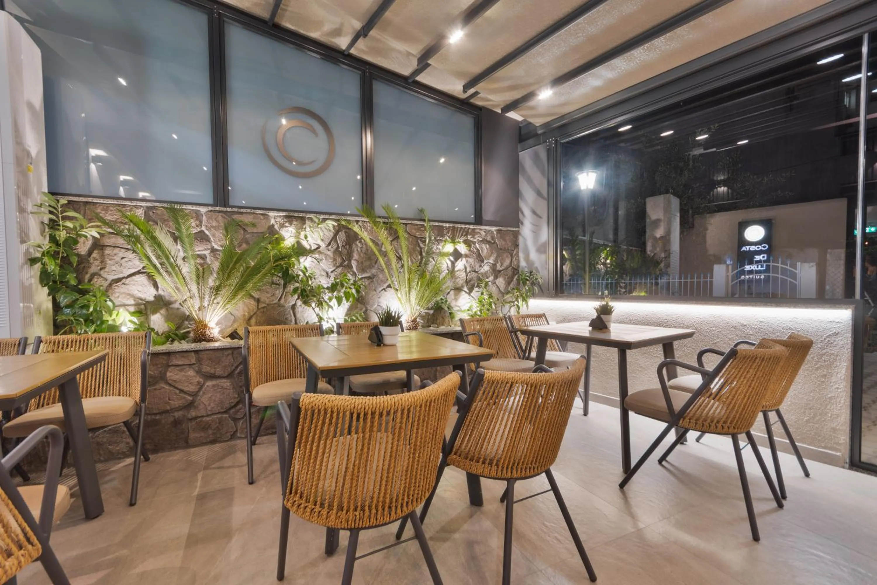 Breakfast in Costa De Luxe Suites