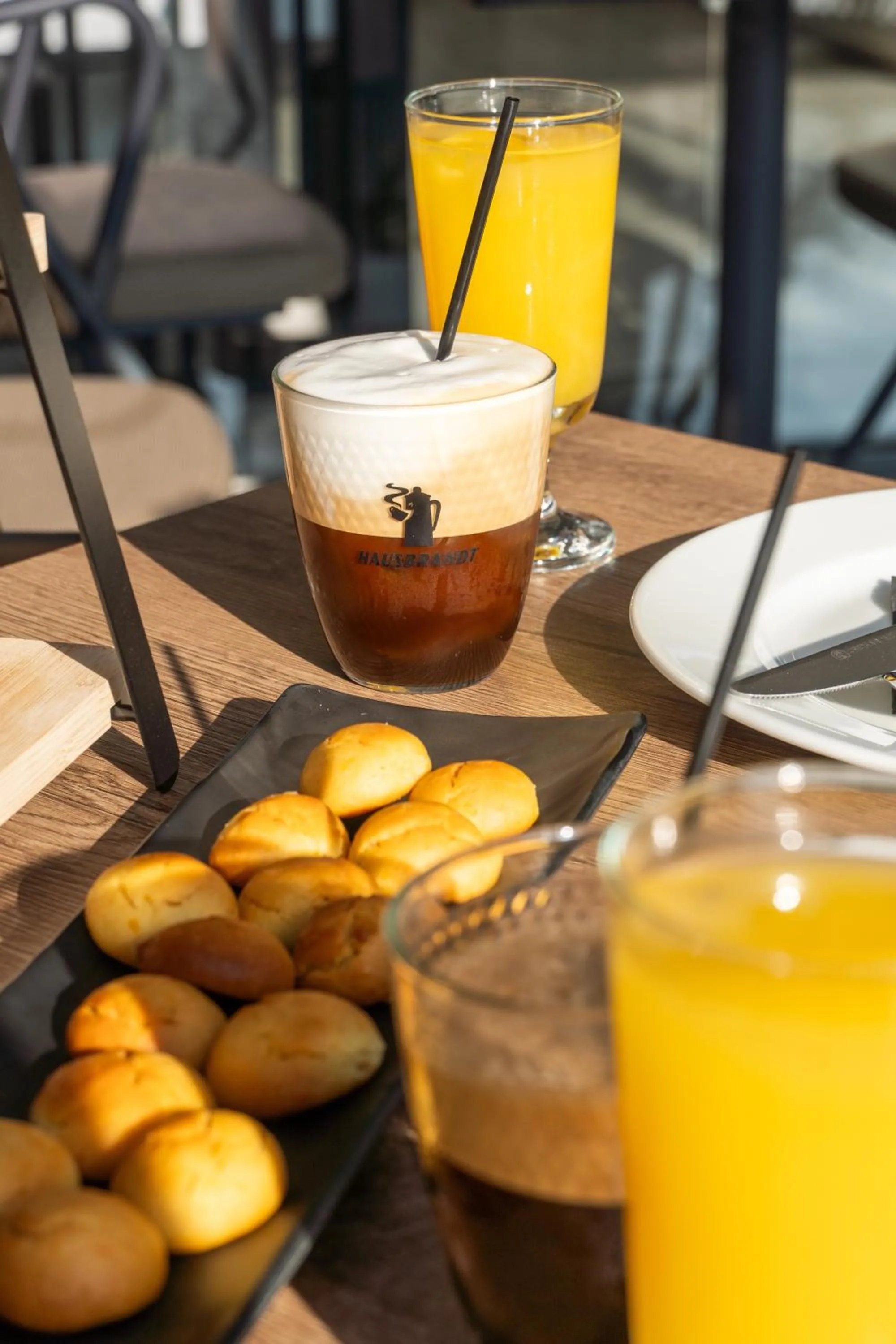 Breakfast in Costa De Luxe Suites