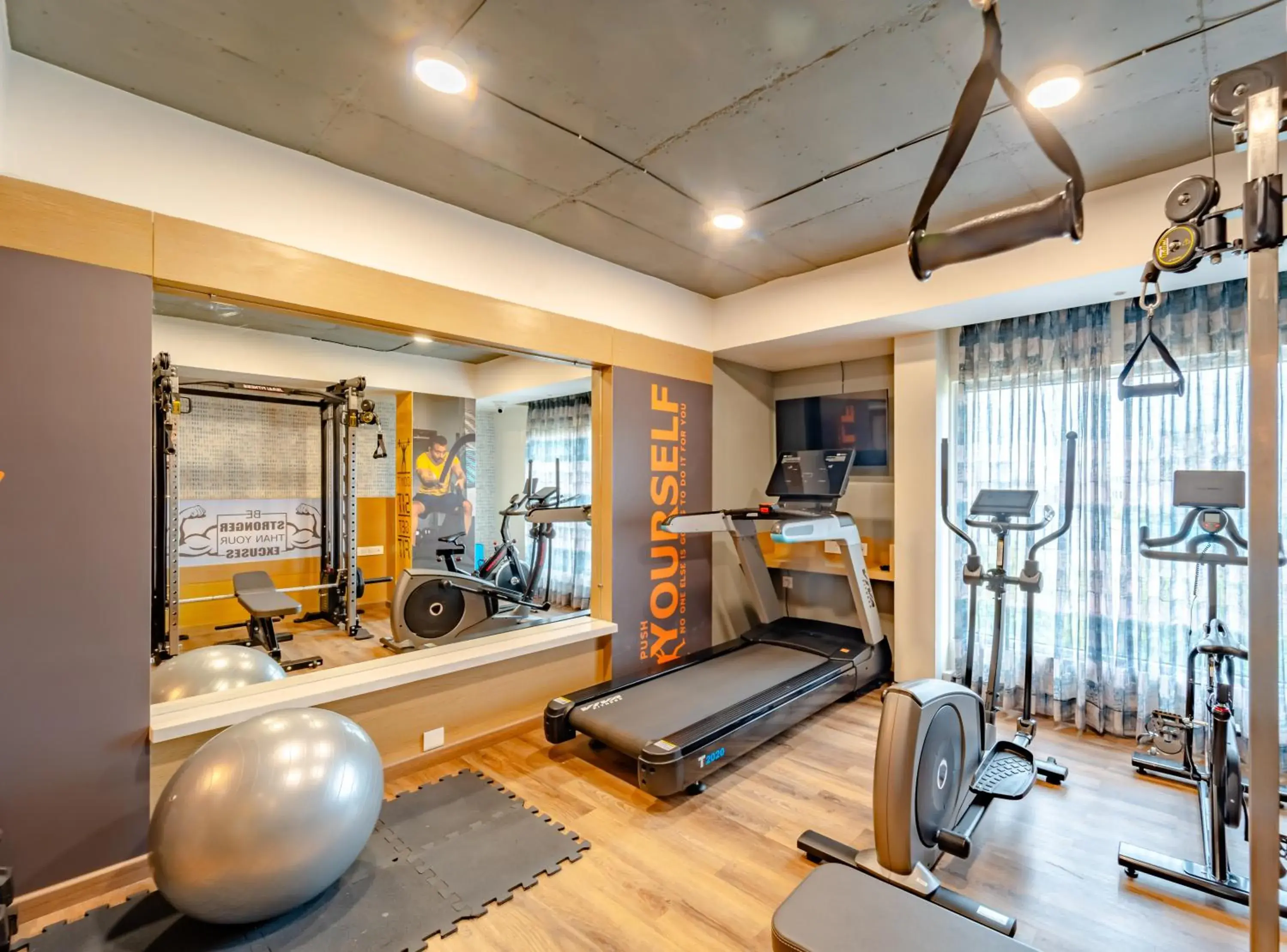 Fitness centre/facilities in Effotel By Sayaji Bhopal Fitness centre/facilities in Effotel By Sayaji Bhopal