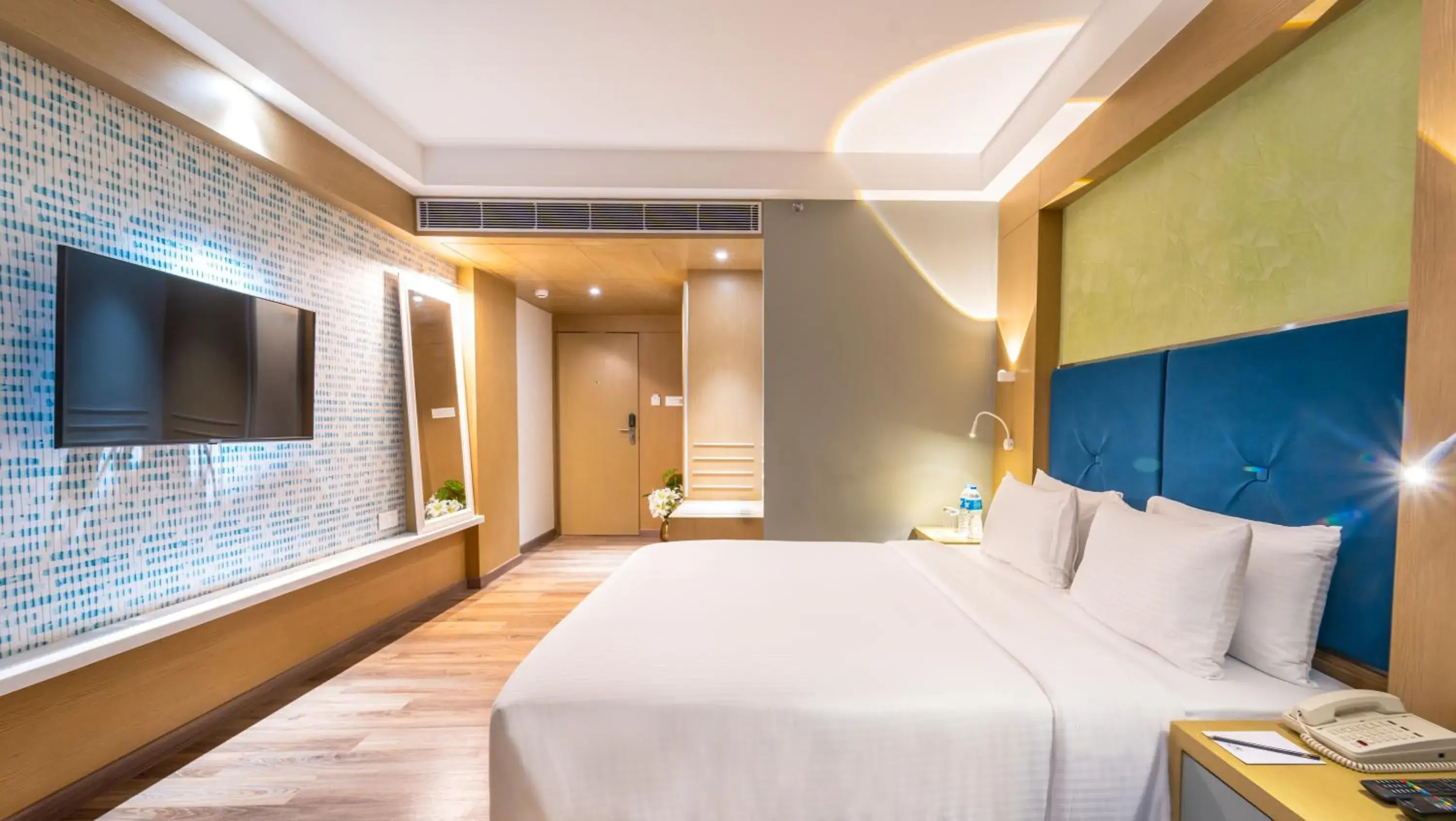 Communal lounge/ TV room, Bed in Effotel By Sayaji Bhopal Communal lounge/ TV room, Bed in Effotel By Sayaji Bhopal