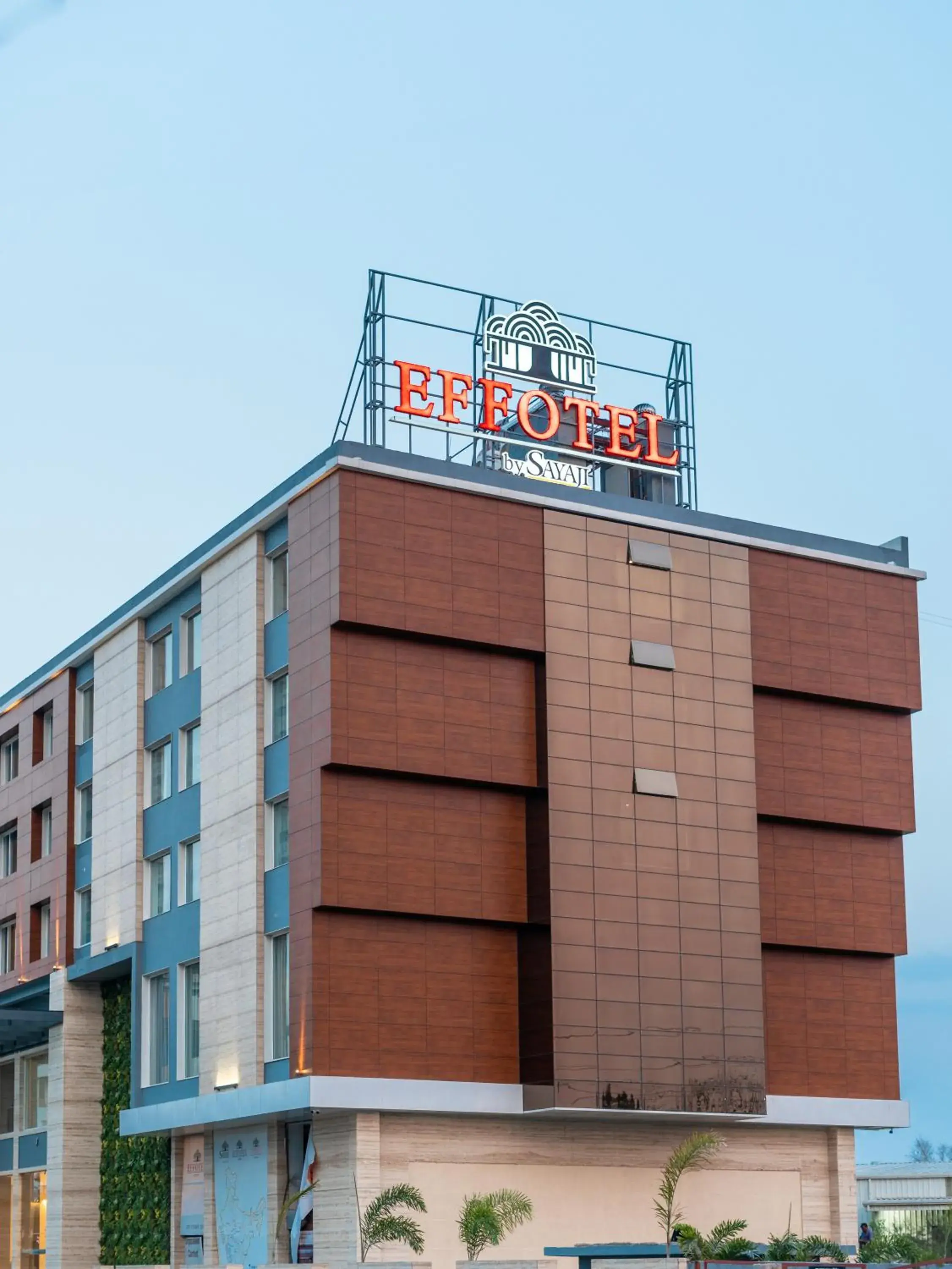 Facade/entrance in Effotel By Sayaji Bhopal Facade/entrance in Effotel By Sayaji Bhopal