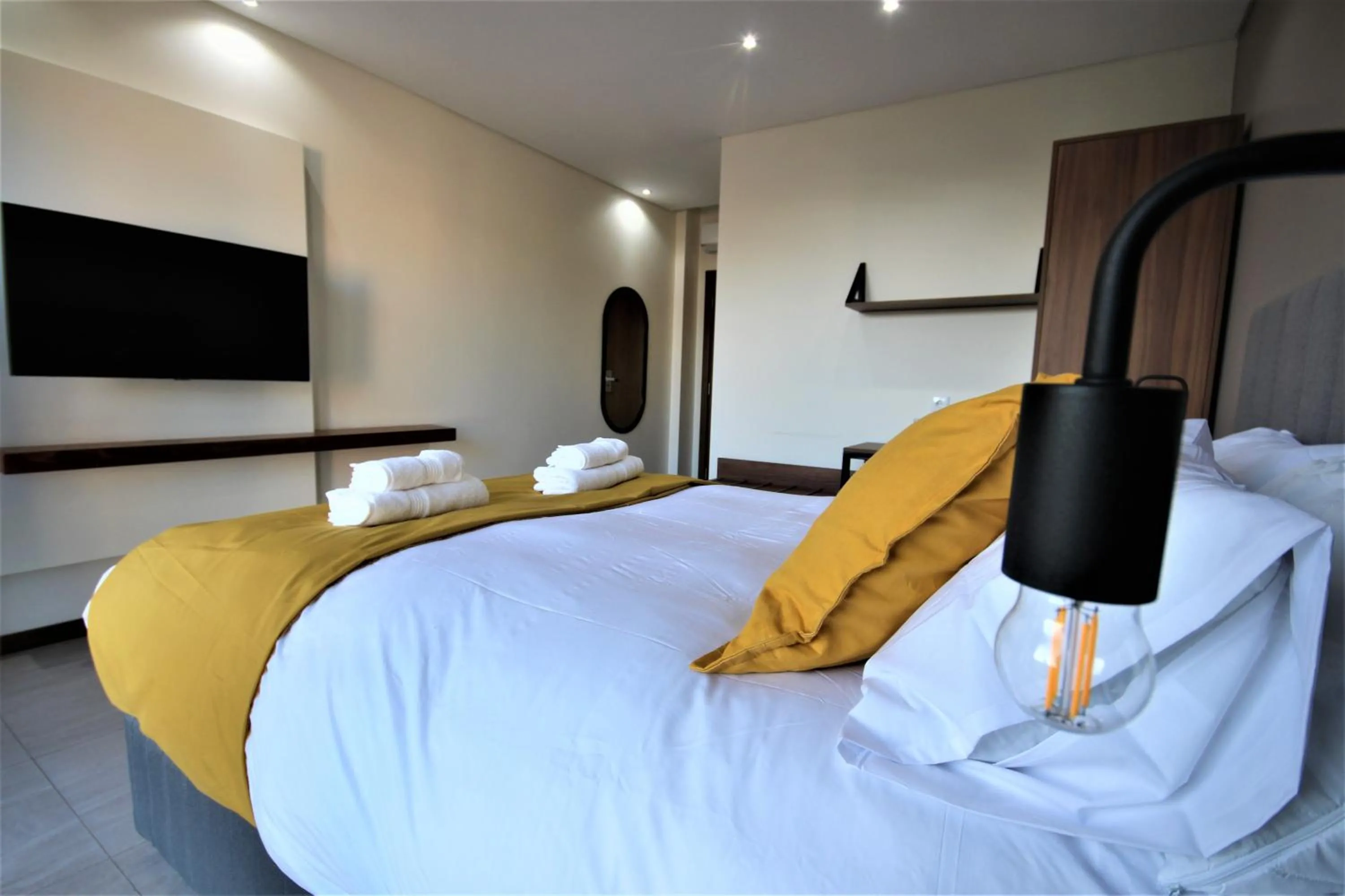 Queen Room with Balcony in Oryx Boutique Hotel