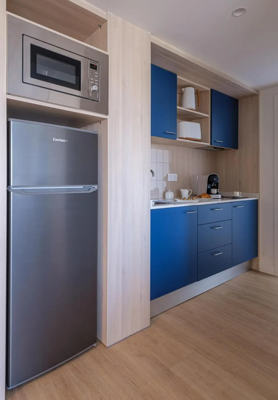 Kitchen or kitchenette in Áncora Salou La Siesta Apartments
