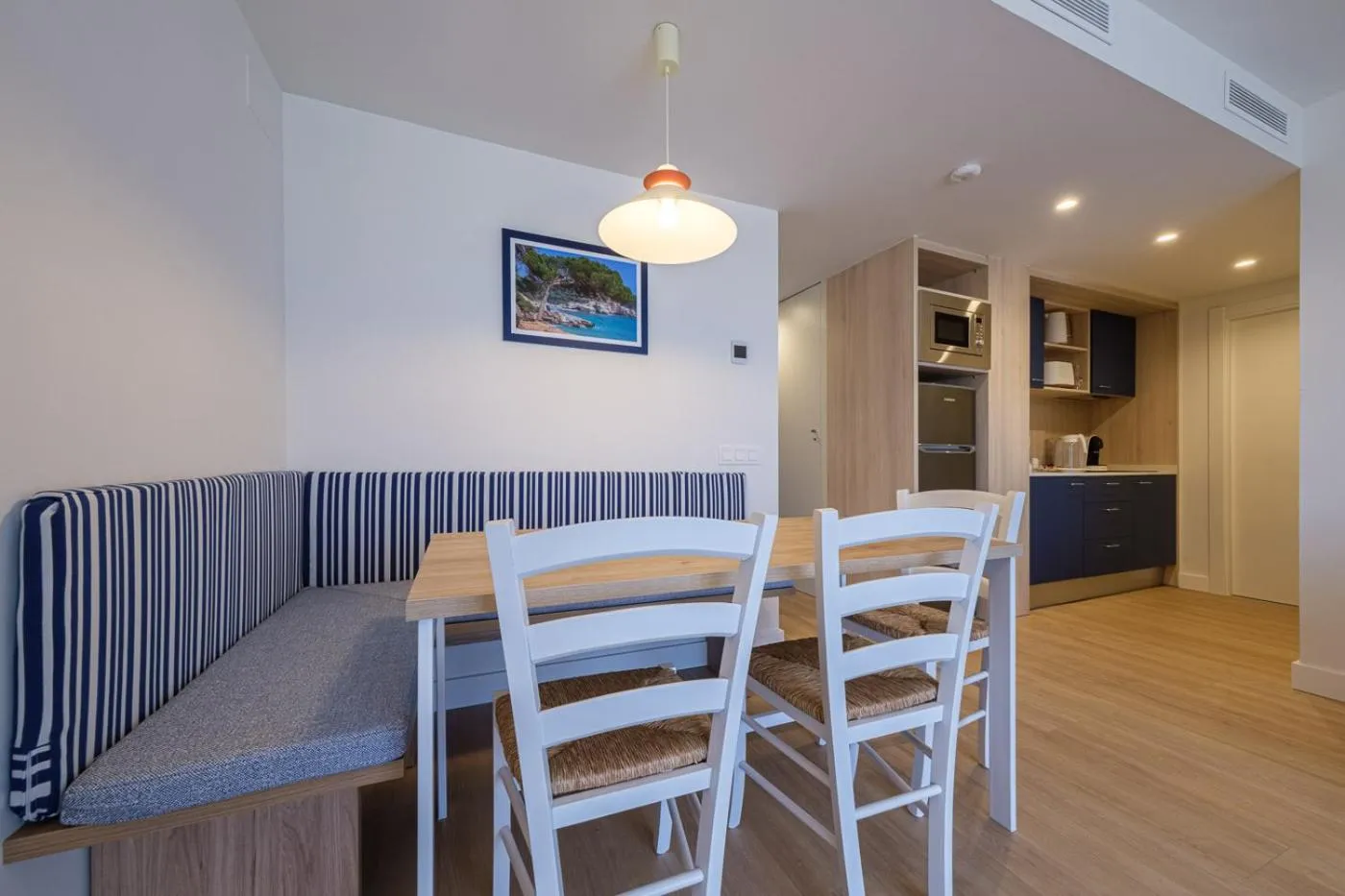 Dining area in Áncora Salou La Siesta Apartments