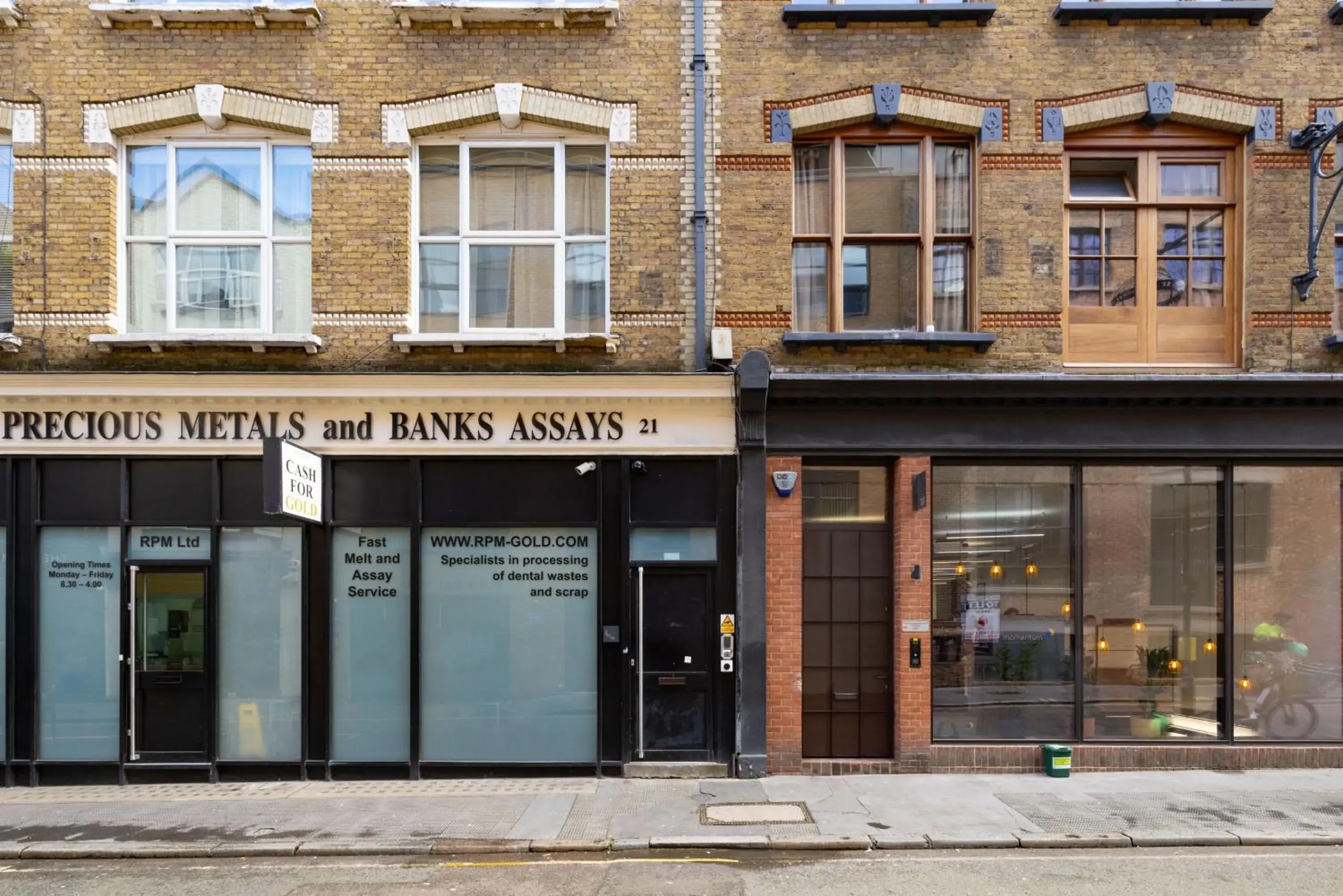 Property building in Avari Apartments - Hatton Collection Property building in Avari Apartments - Hatton Collection