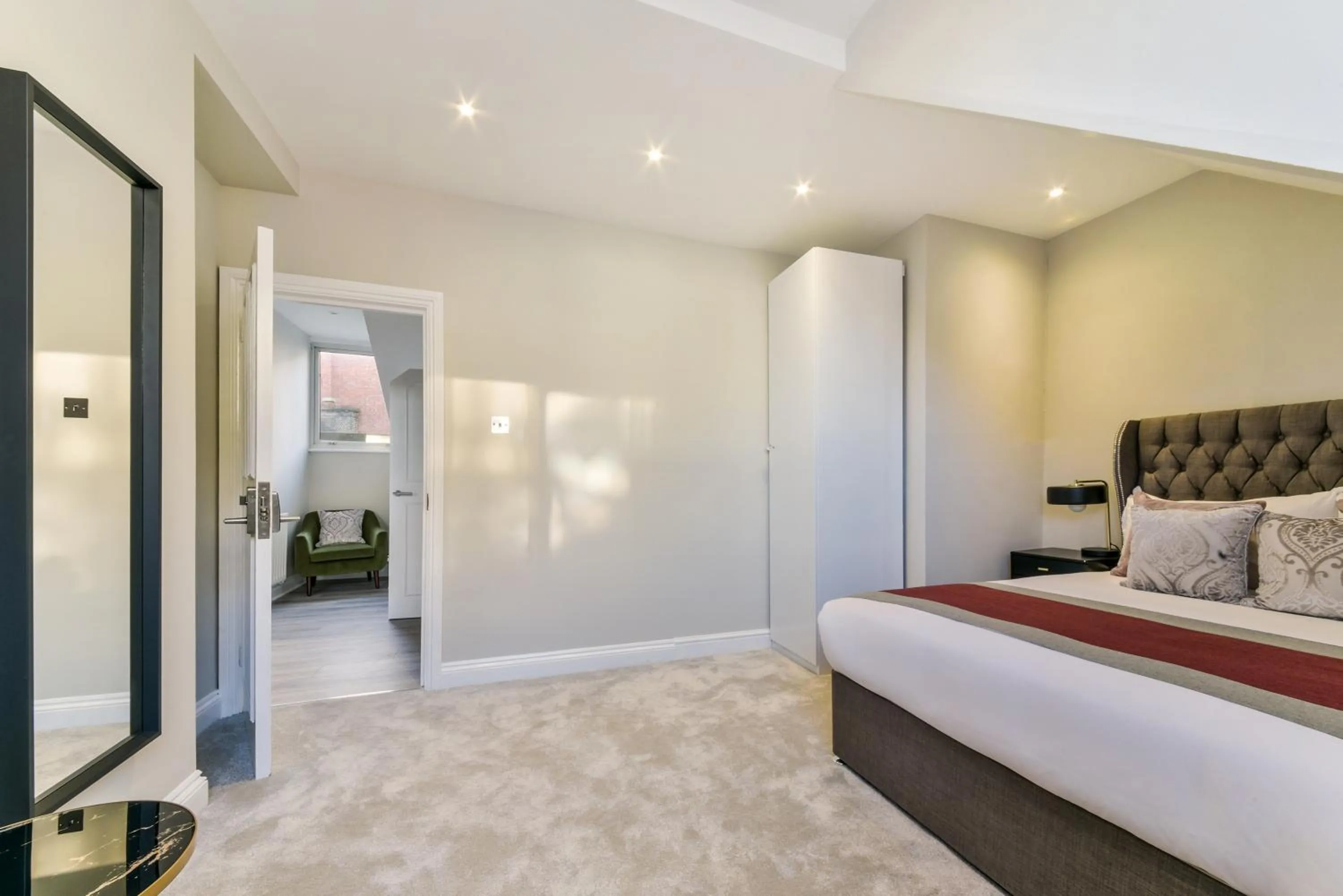 Bed in Avari Apartments - Hatton Collection